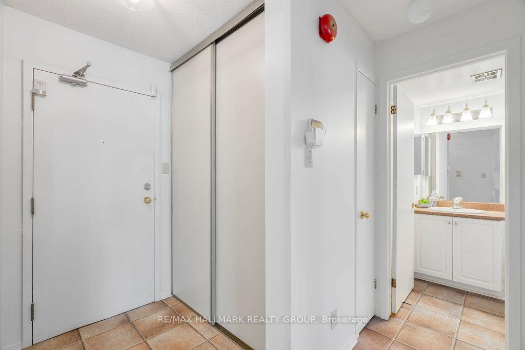 Photo 18 of Unit 208, 1099 Cadboro Road E, Ottawa, Carson Grove — HOMEH