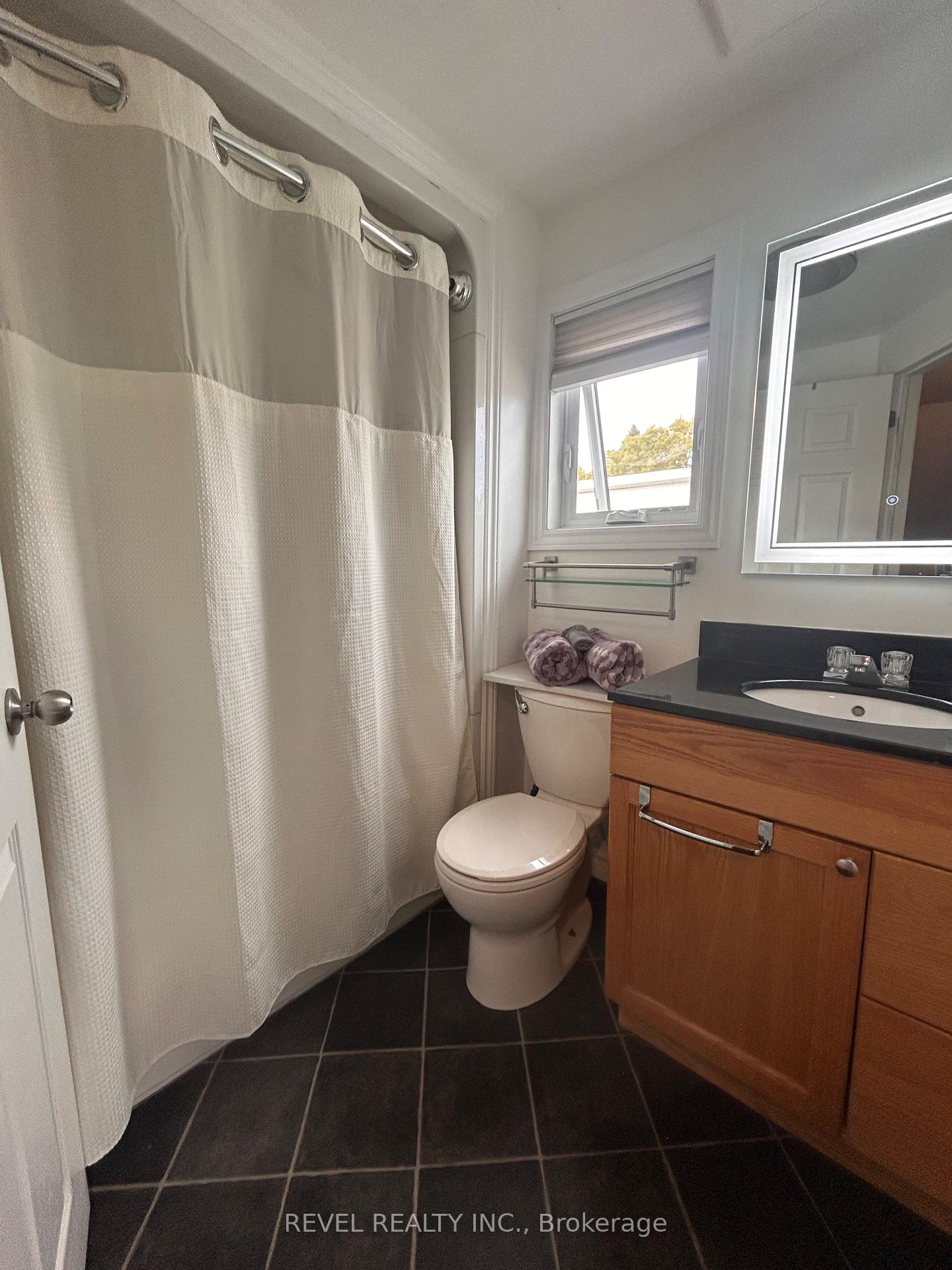 Photo 22 of 303 Fourth Avenue, Cochrane — HOMEH