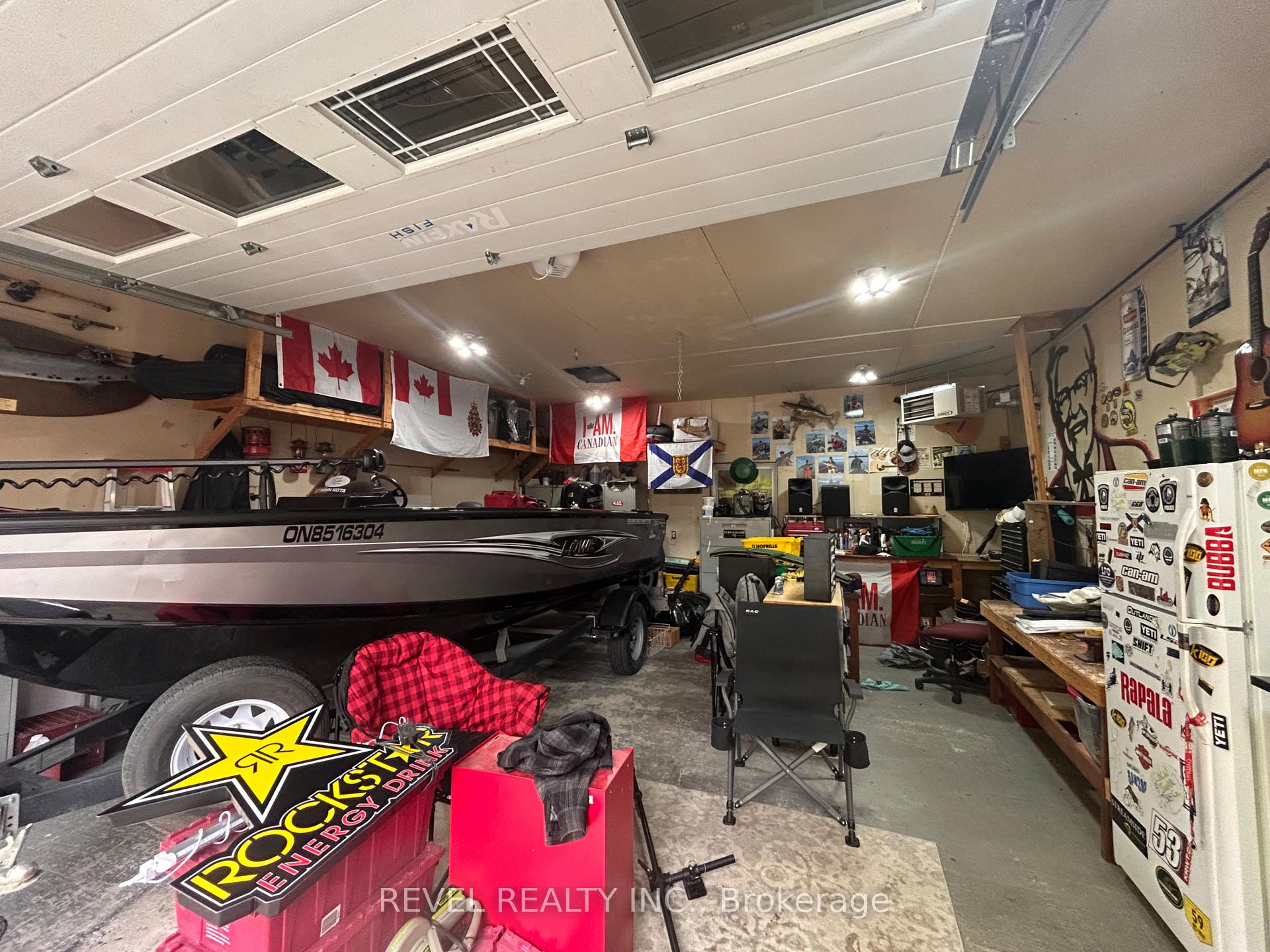 Photo 37 of 303 Fourth Avenue, Cochrane — HOMEH