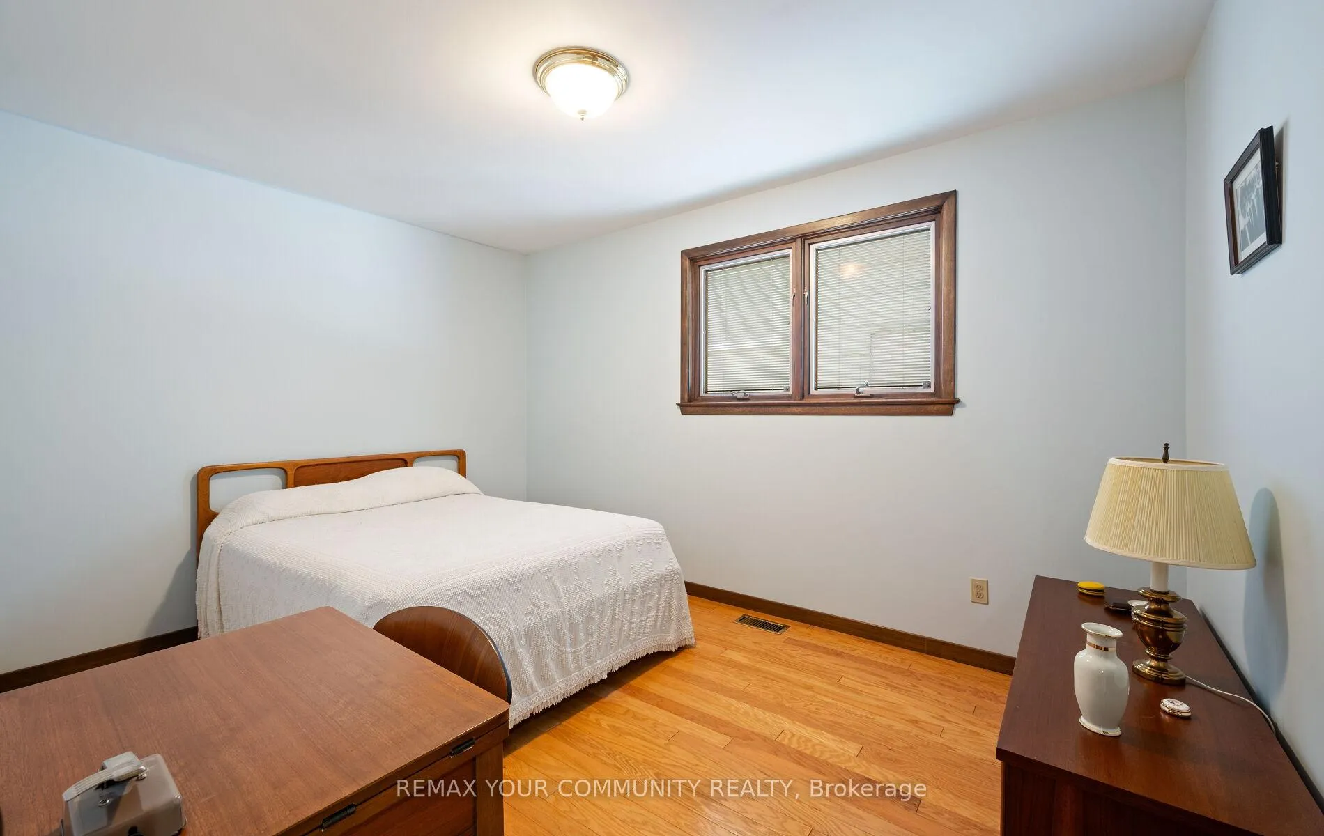 Photo 19 of 11 Glenview Drive, Aurora, Aurora Highlands — HOMEH