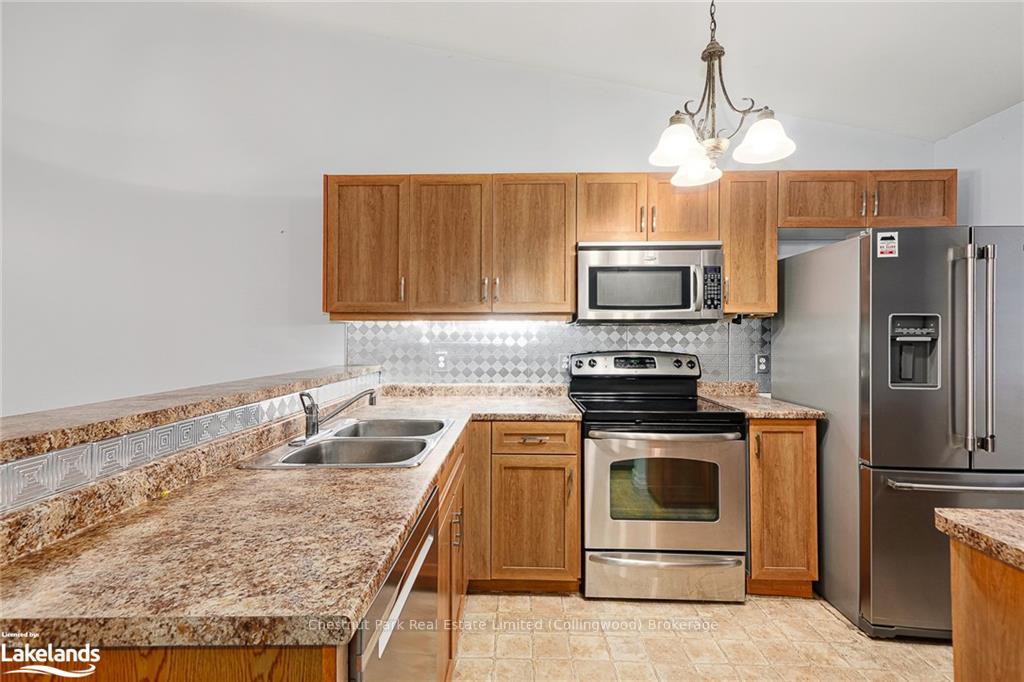 Photo 11 of Unit 6, 346 Peel Street, Collingwood — HOMEH