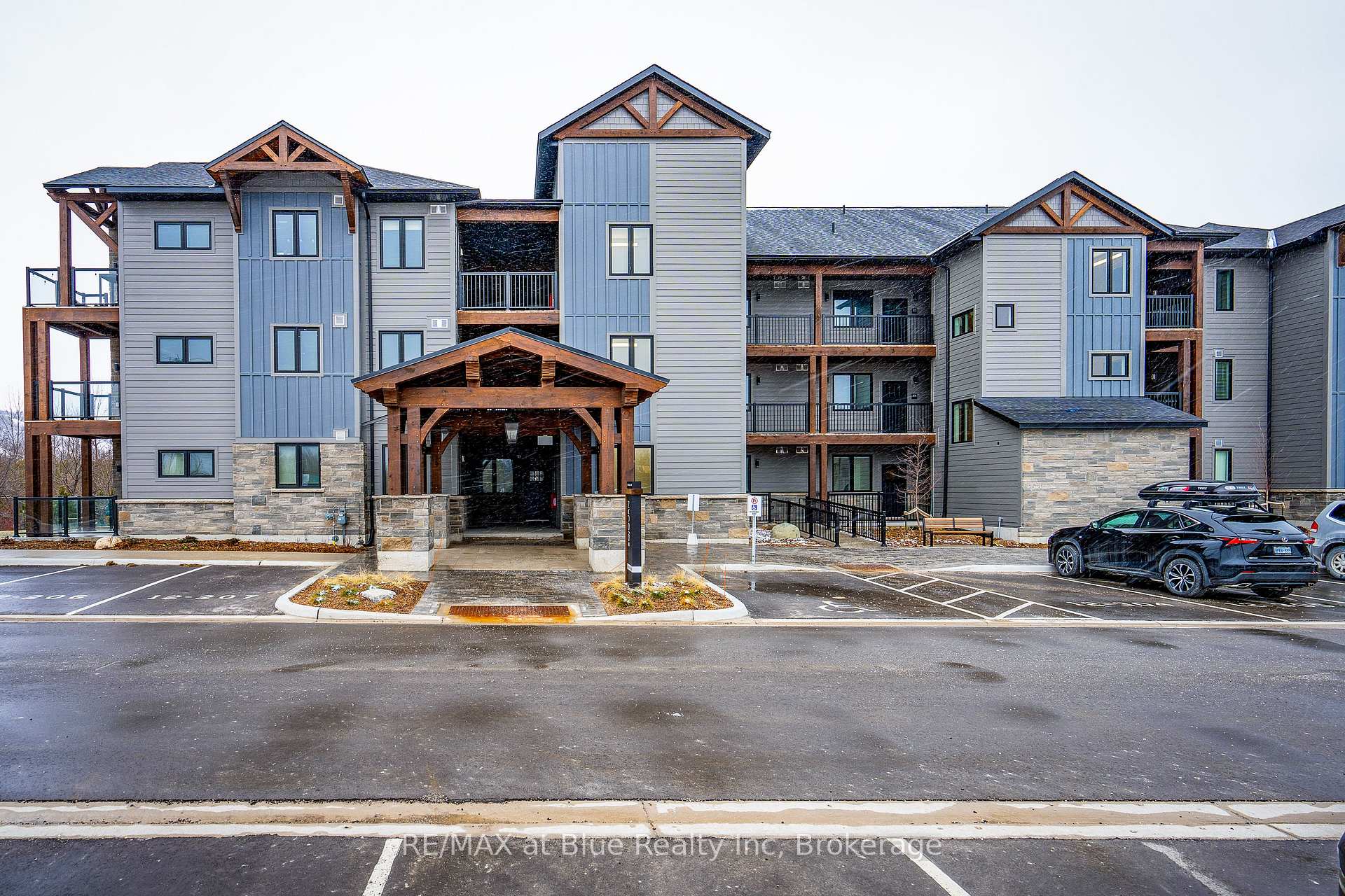 Front of Unit 105, 12 Beausoleil Lane