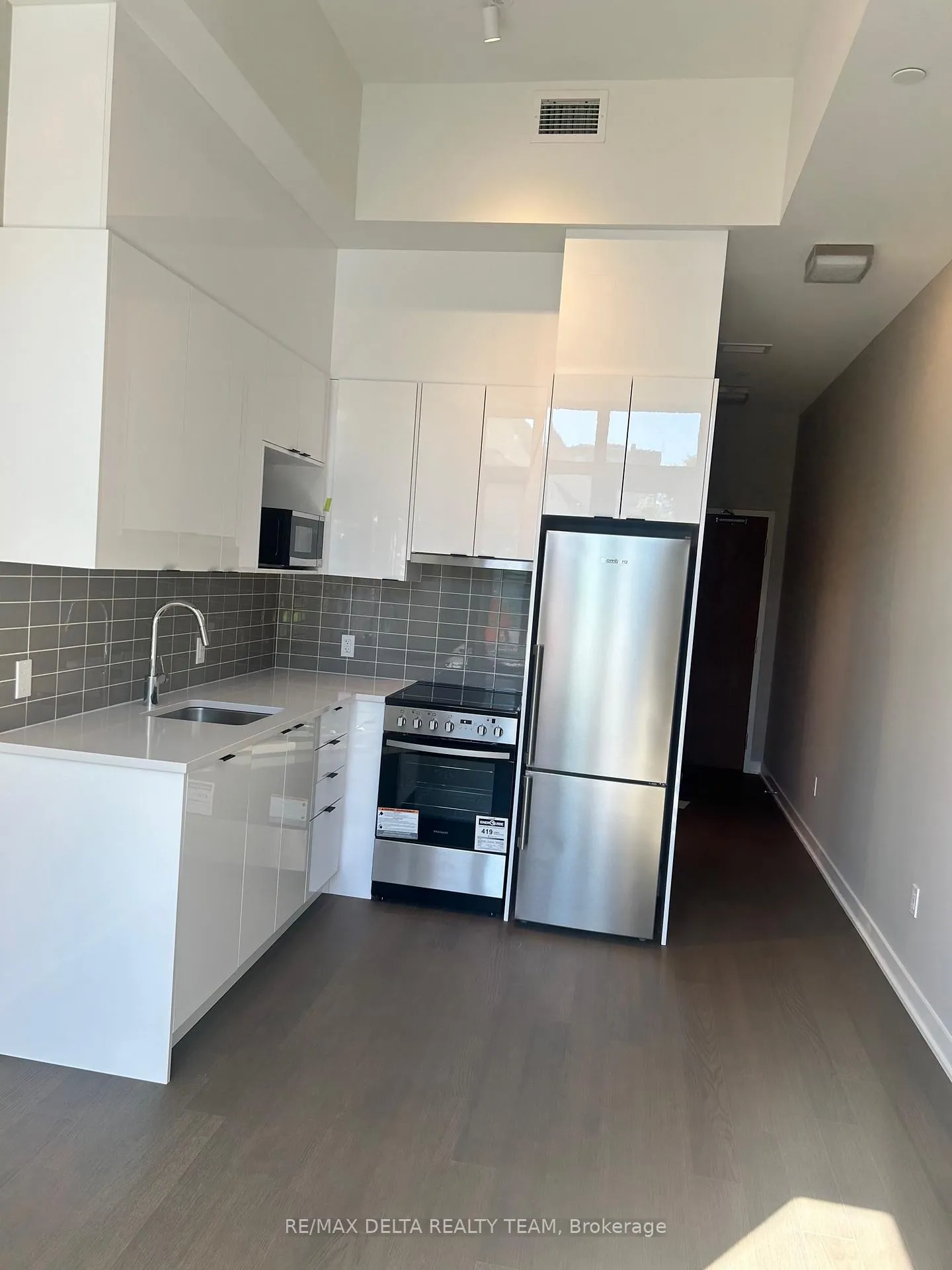 Photo 10 of Unit 106, 360 Deschatelets Avenue, Ottawa, Ottawa East — HOMEH