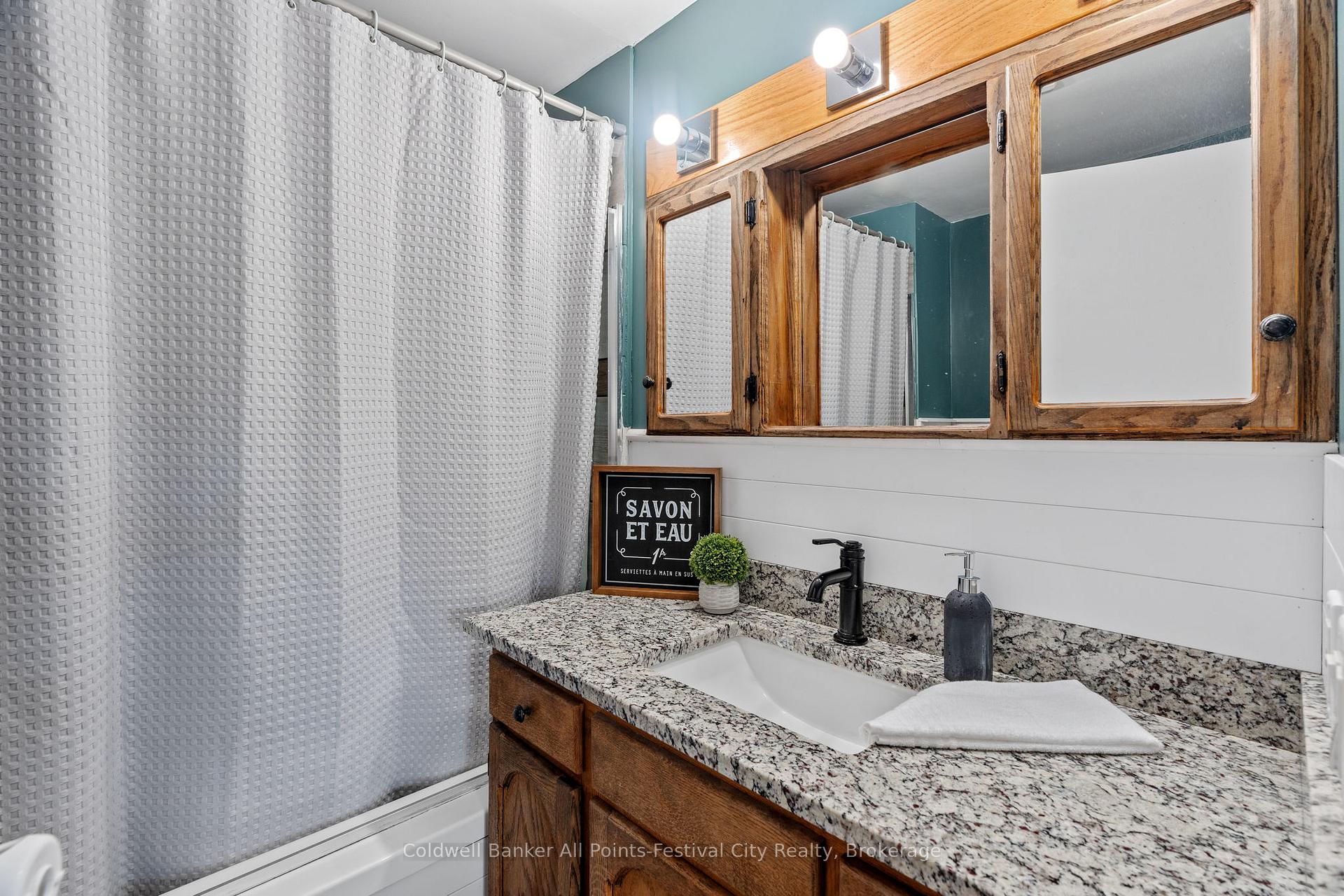 Photo 12 of 150 Gordon Street, Central Huron, Clinton — HOMEH
