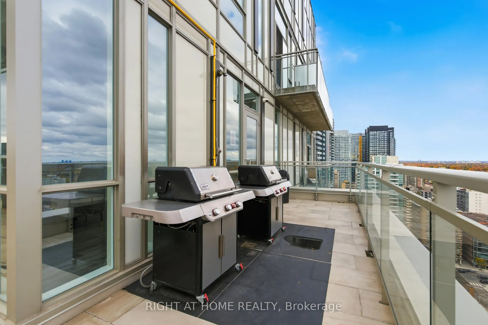 Photo 19 of Unit 511, 83 Redpath Avenue, Toronto, Mount Pleasant East — HOMEH