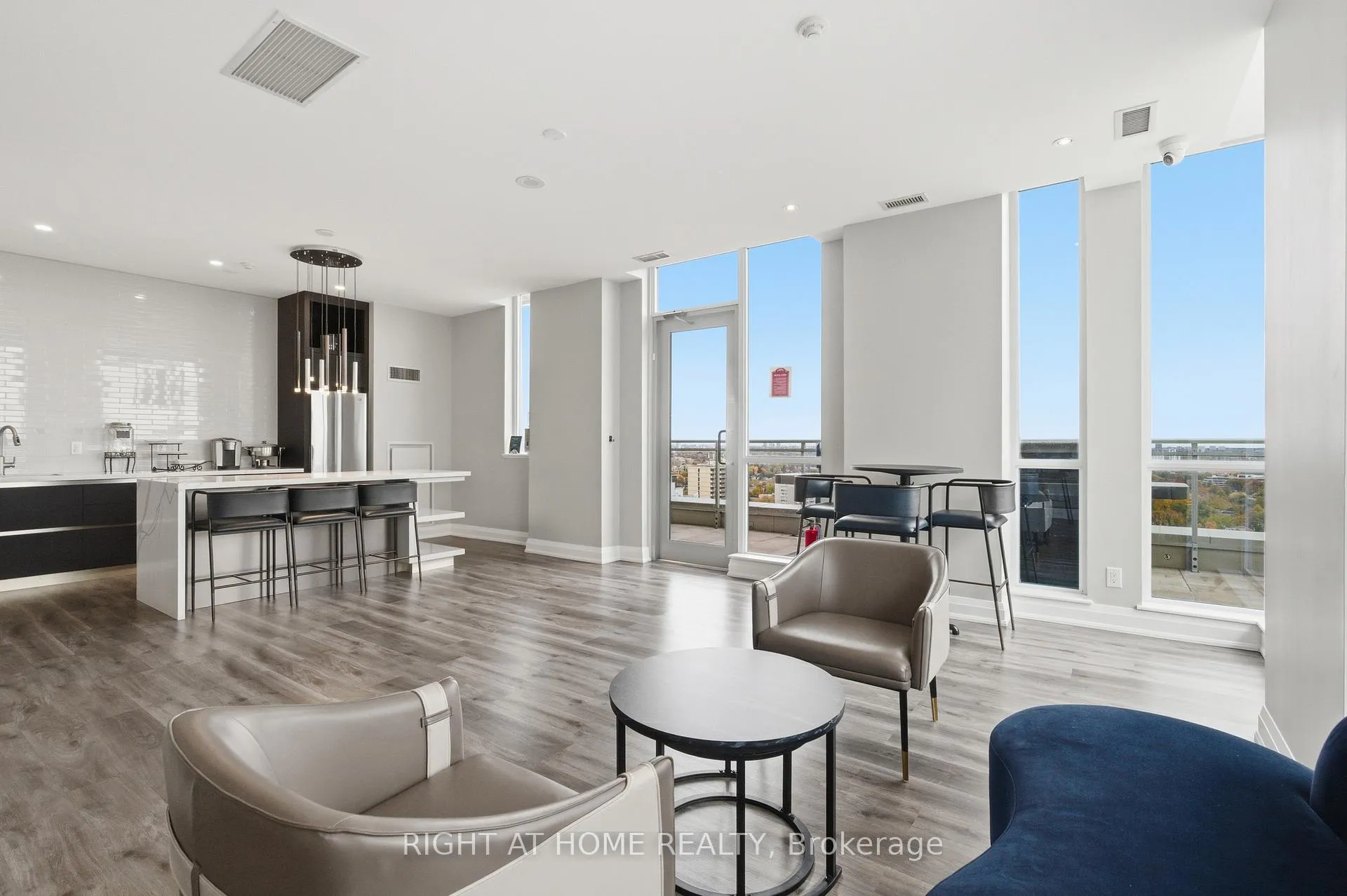 Photo 20 of Unit 511, 83 Redpath Avenue, Toronto, Mount Pleasant East — HOMEH