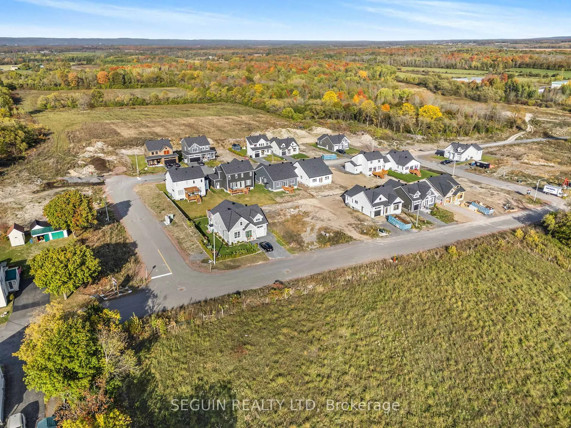 Photo 2 of 195 Higginson Street, Champlain, Vankleek Hill — HOMEH