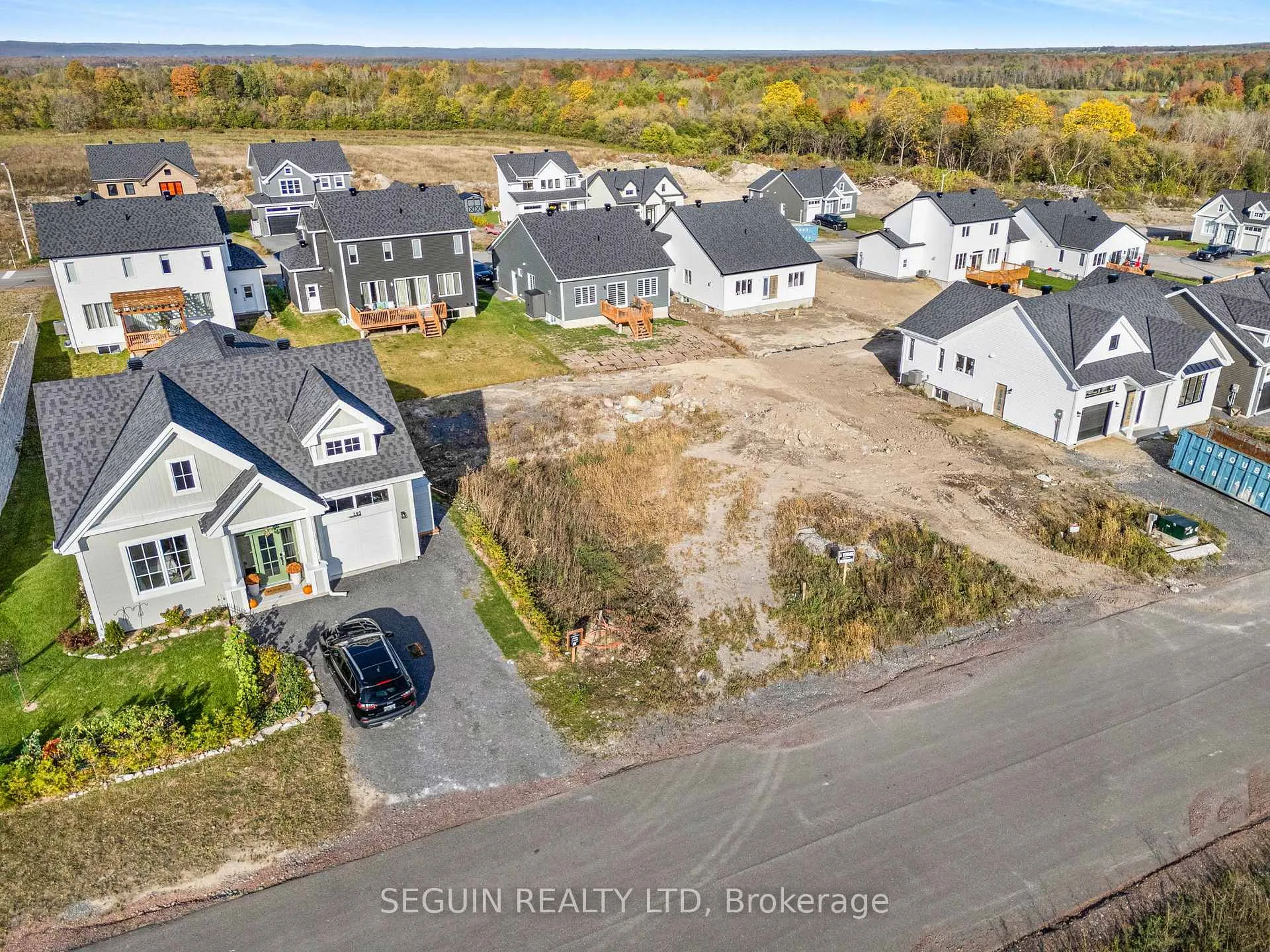 Photo 9 of 195 Higginson Street, Champlain, Vankleek Hill — HOMEH