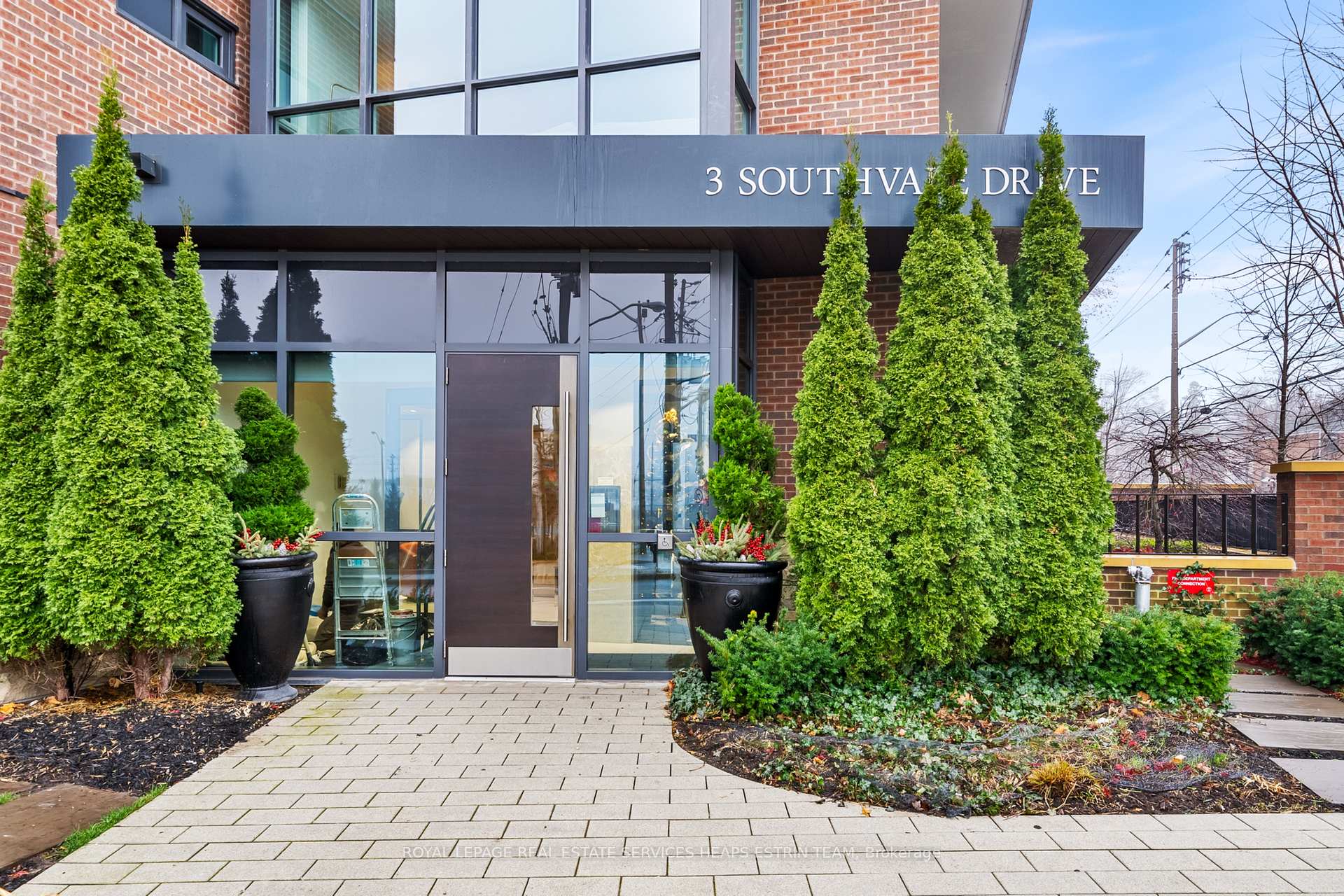 Photo 1 of Unit 305, 3 Southvale Drive, Toronto, Leaside — HOMEH