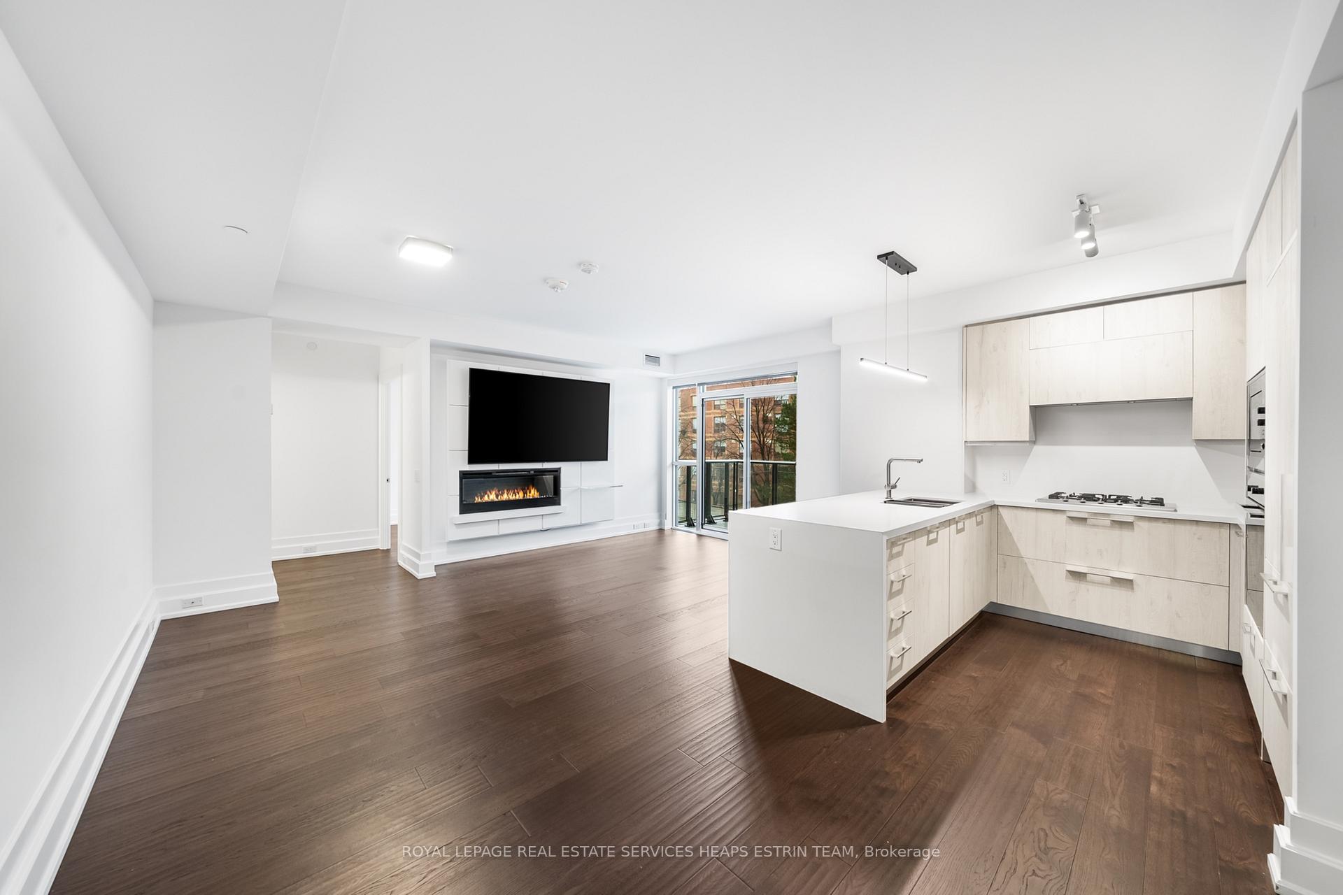 Photo 8 of Unit 305, 3 Southvale Drive, Toronto, Leaside — HOMEH