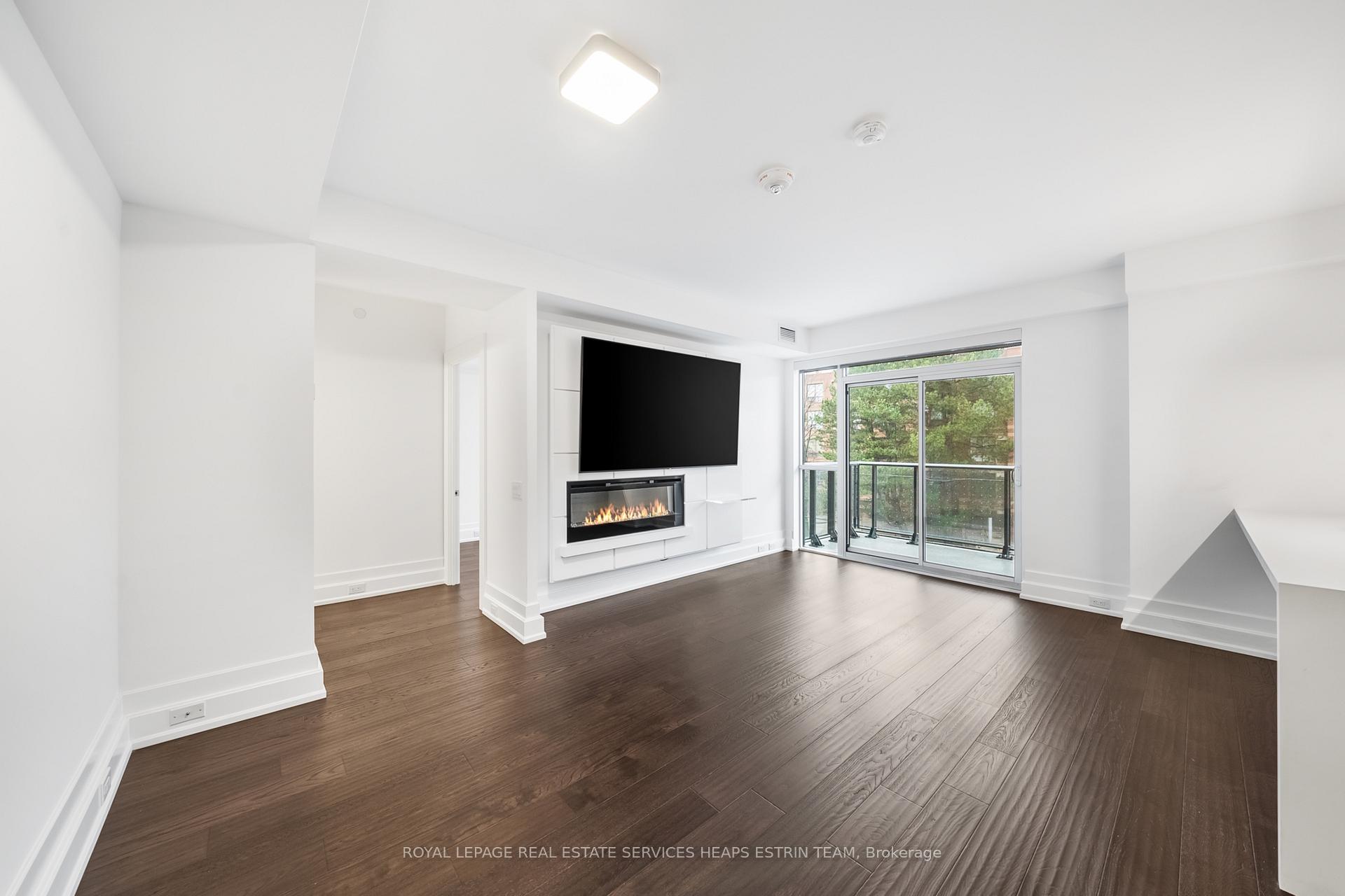 Photo 5 of Unit 305, 3 Southvale Drive, Toronto, Leaside — HOMEH