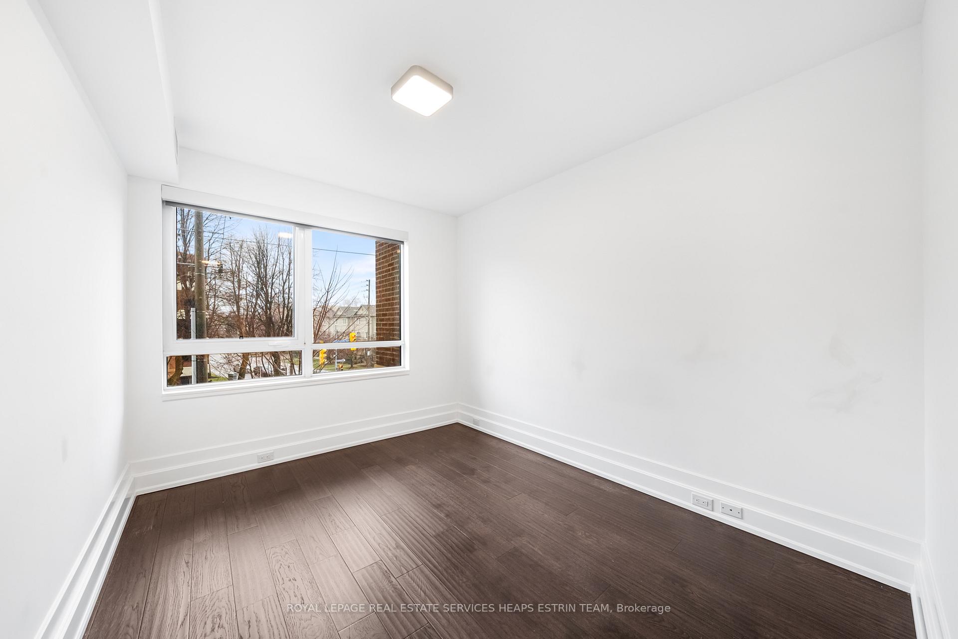 Photo 9 of Unit 305, 3 Southvale Drive, Toronto, Leaside — HOMEH