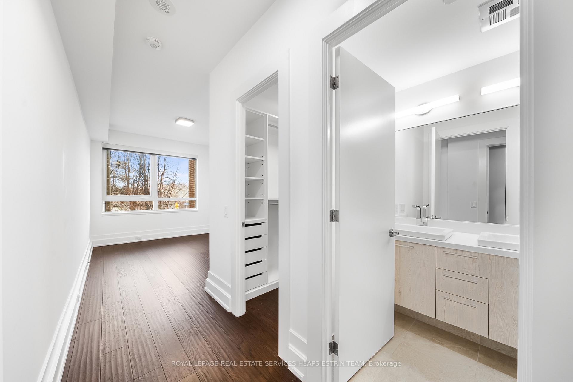 Photo 14 of Unit 305, 3 Southvale Drive, Toronto, Leaside — HOMEH