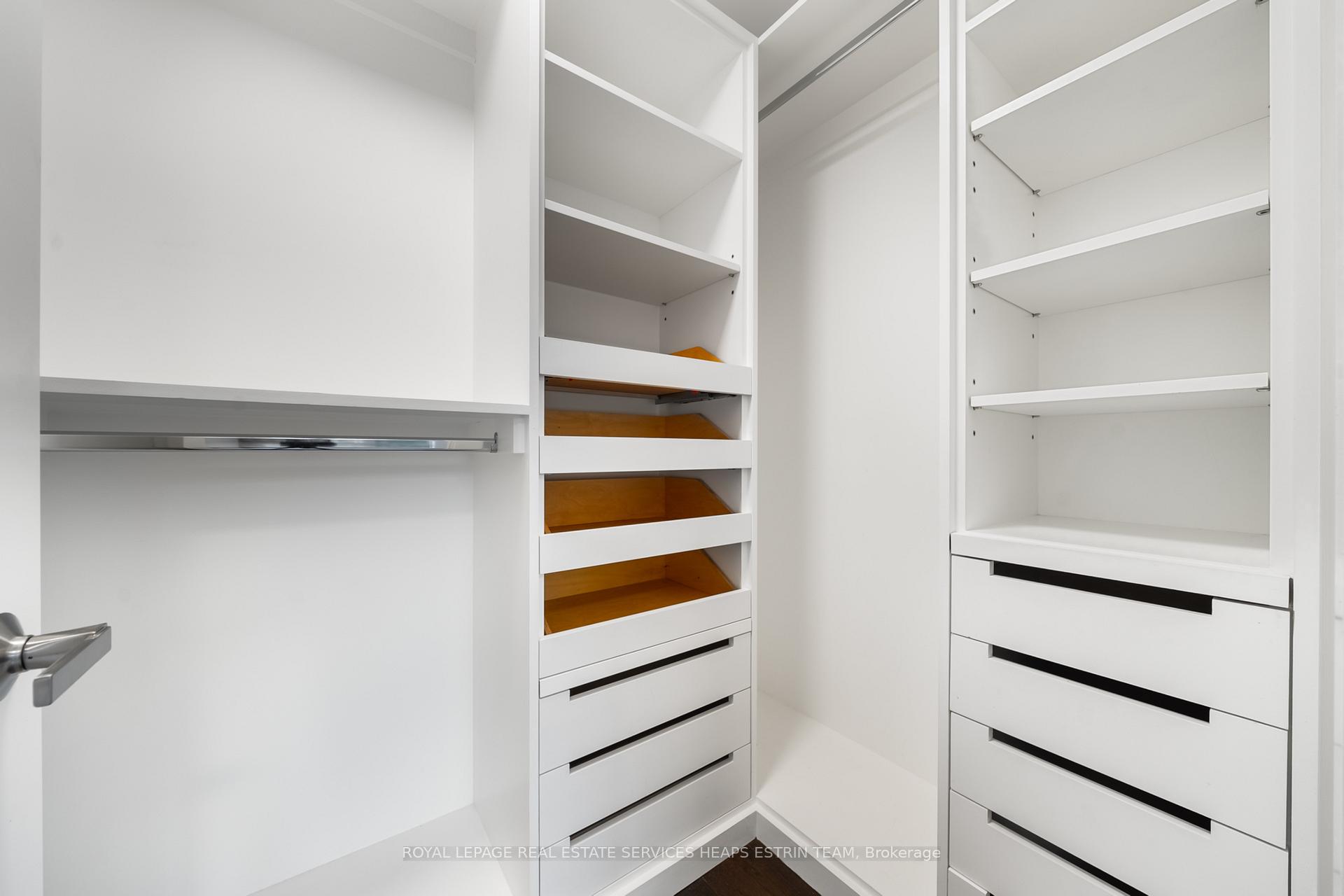 Photo 19 of Unit 305, 3 Southvale Drive, Toronto, Leaside — HOMEH