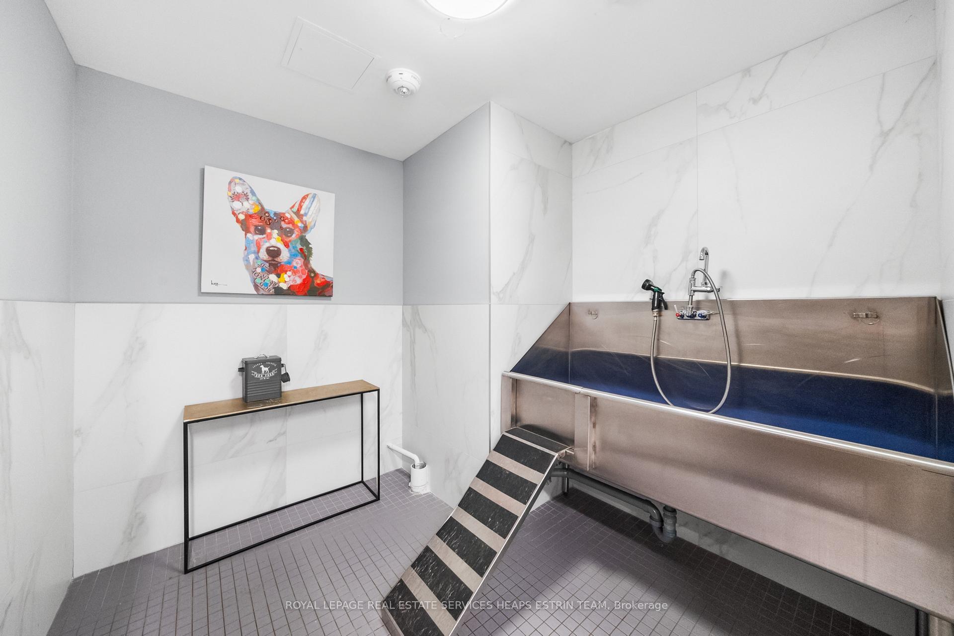 Photo 40 of Unit 305, 3 Southvale Drive, Toronto, Leaside — HOMEH