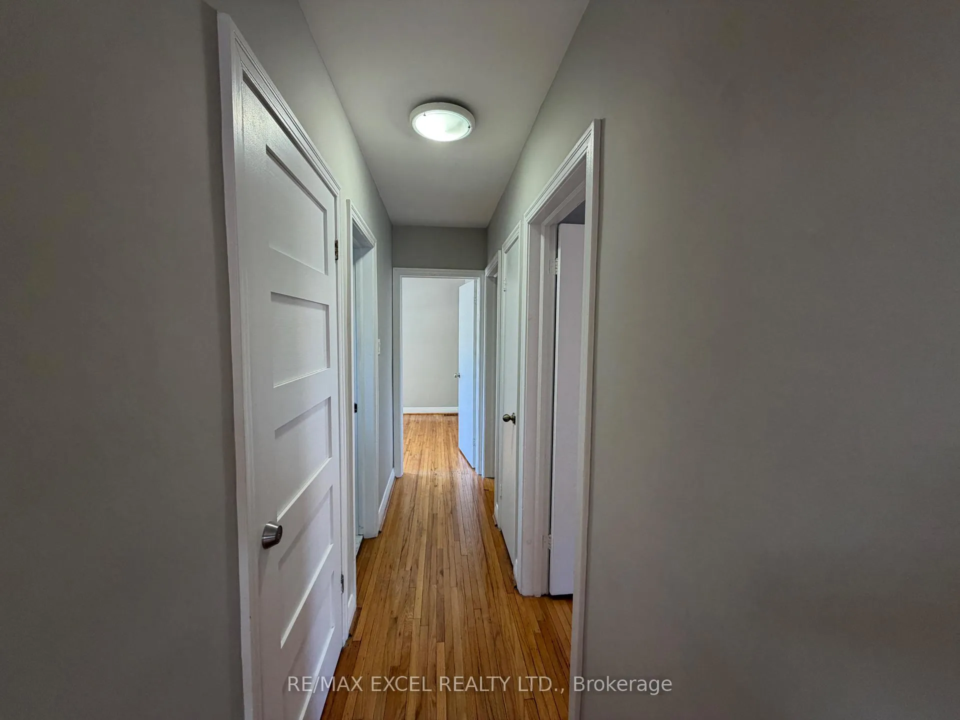 Photo 9 of 2 Rufford Road, Etobicoke, Alderwood — HOMEH