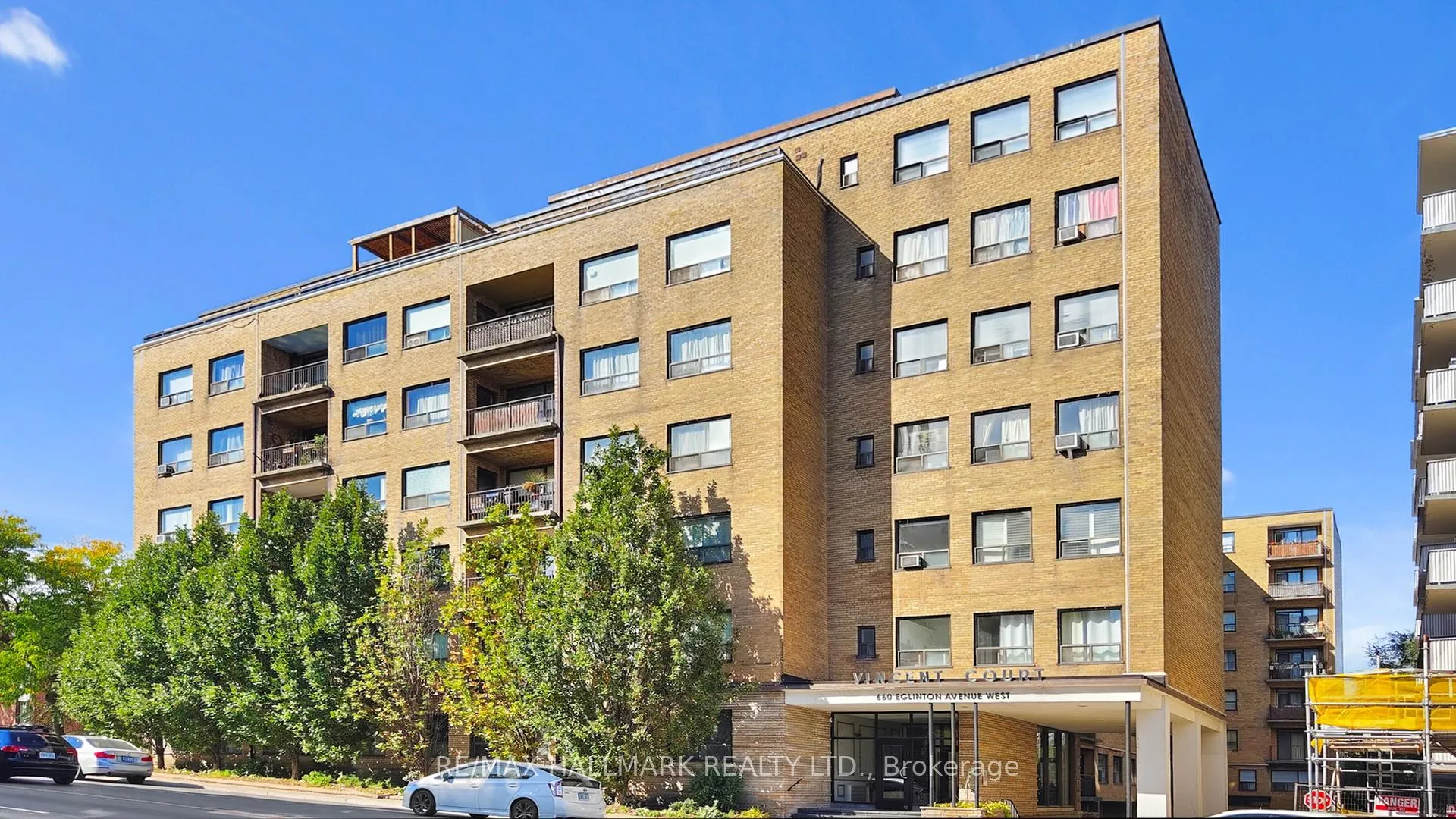 Front of Unit 508, 660 Eglinton Avenue W