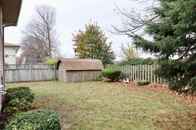 Photo 2 of 39 Lee Crescent, Goderich, Goderich (Town) — HOMEH