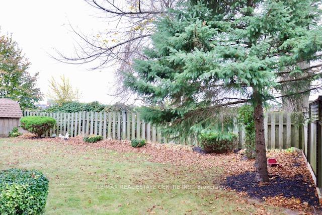 Photo 3 of 39 Lee Crescent, Goderich, Goderich (Town) — HOMEH