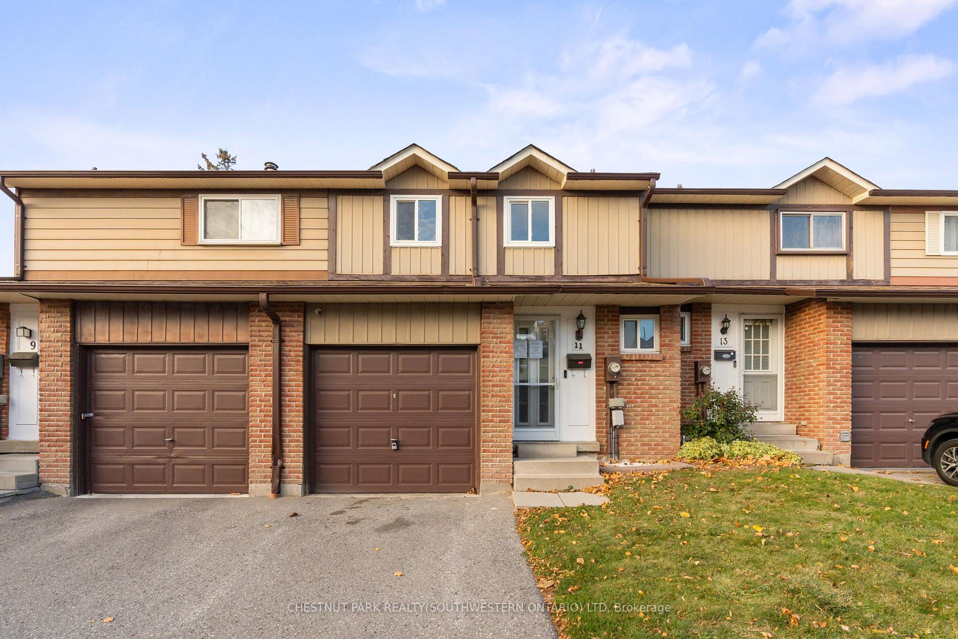 Photo 1 of 11 Parker Crescent, Ajax, South East — HOMEH