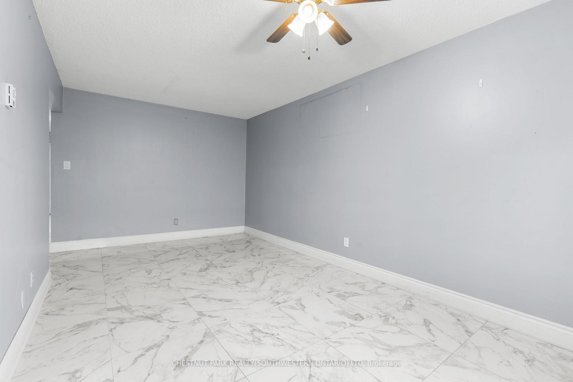 Photo 8 of 11 Parker Crescent, Ajax, South East — HOMEH