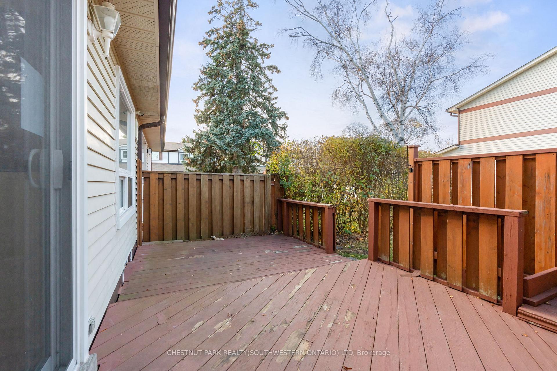 Photo 29 of 11 Parker Crescent, Ajax, South East — HOMEH