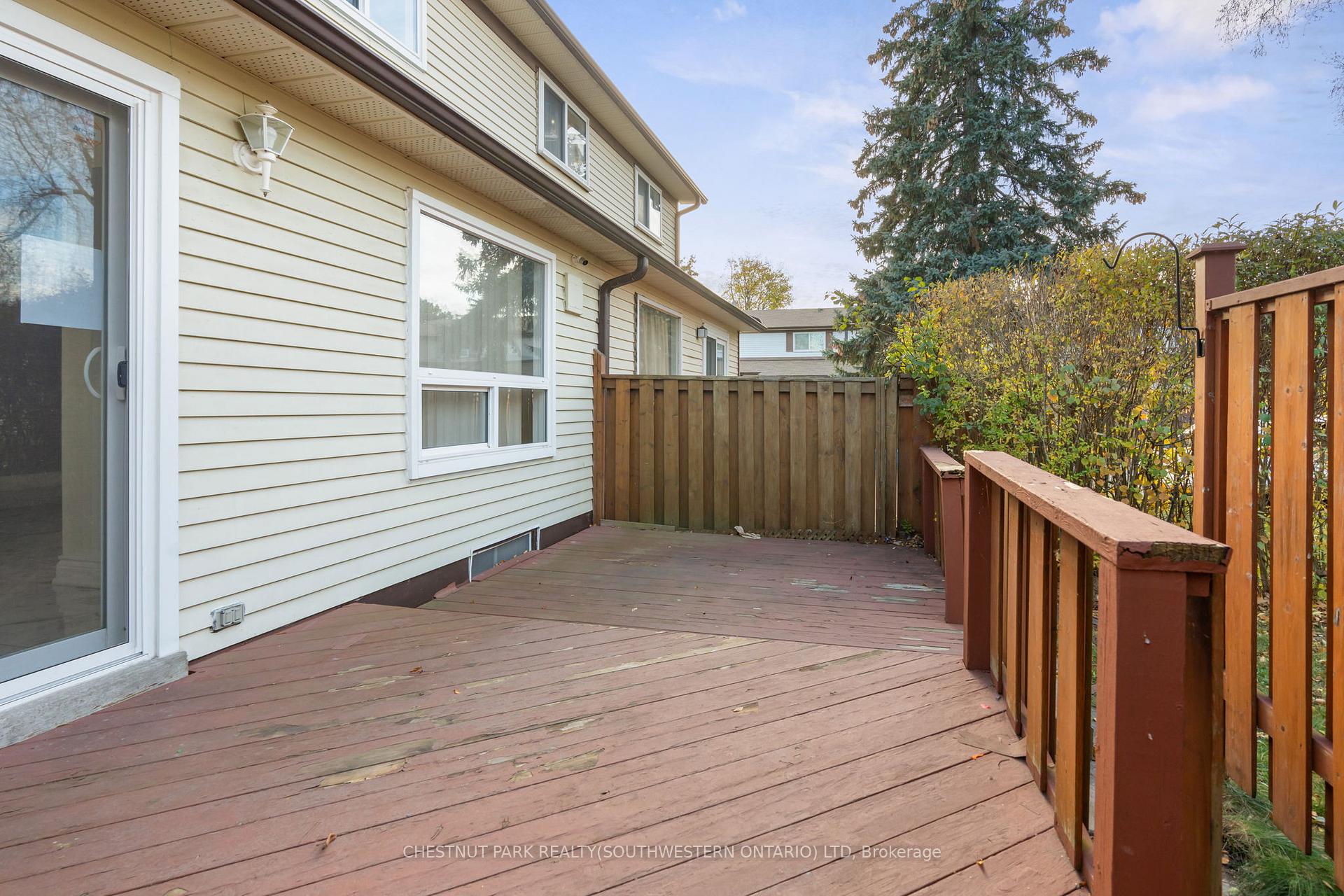 Photo 30 of 11 Parker Crescent, Ajax, South East — HOMEH