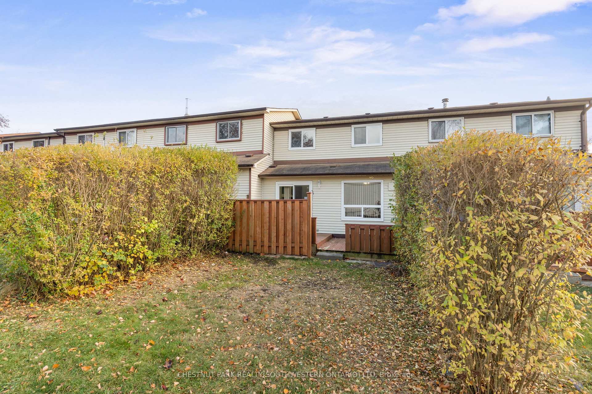 Photo 33 of 11 Parker Crescent, Ajax, South East — HOMEH