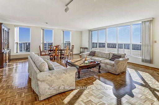 Front of Unit 1601, 130 Neptune Drive
