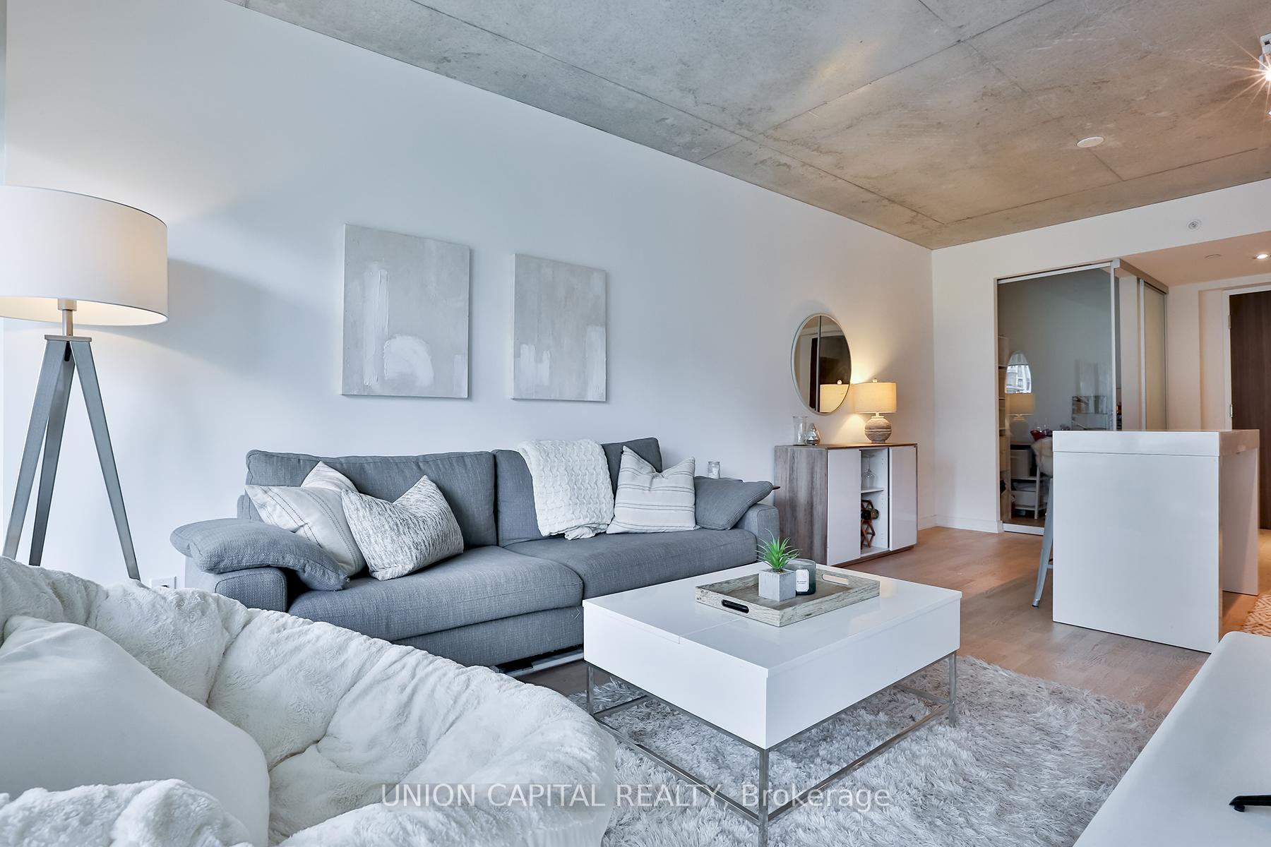 Photo 2 of Unit 406, 185 Roehampton Avenue, Toronto, Mount Pleasant East — HOMEH