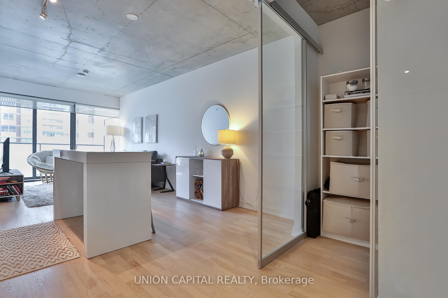 Photo 11 of Unit 406, 185 Roehampton Avenue, Toronto, Mount Pleasant East — HOMEH