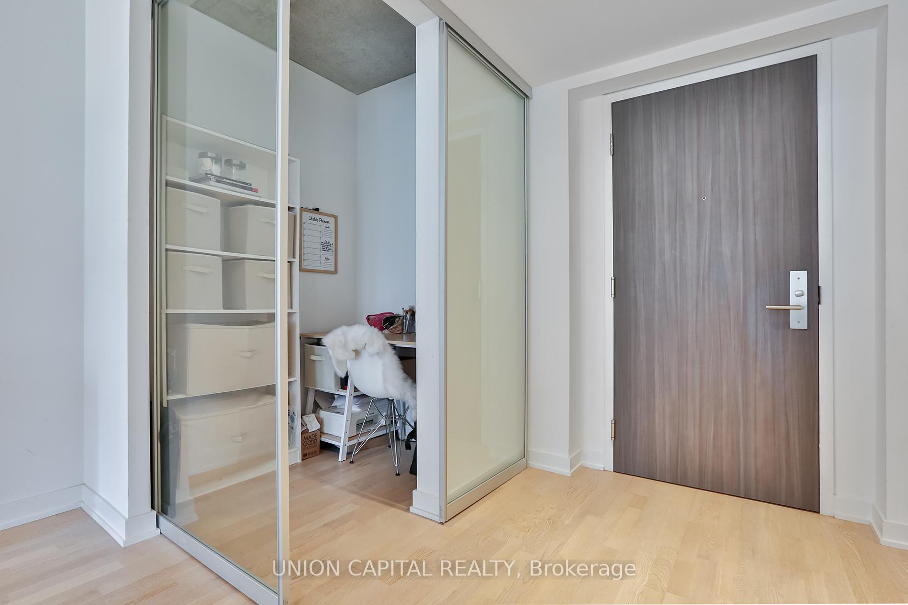 Photo 18 of Unit 406, 185 Roehampton Avenue, Toronto, Mount Pleasant East — HOMEH