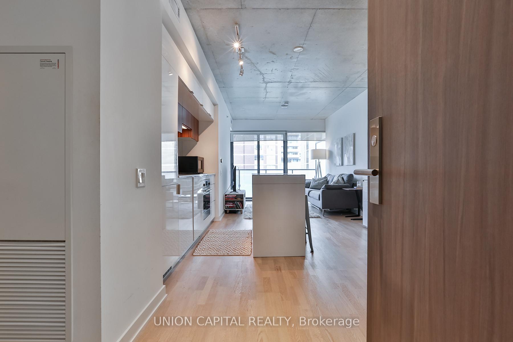 Photo 9 of Unit 406, 185 Roehampton Avenue, Toronto, Mount Pleasant East — HOMEH