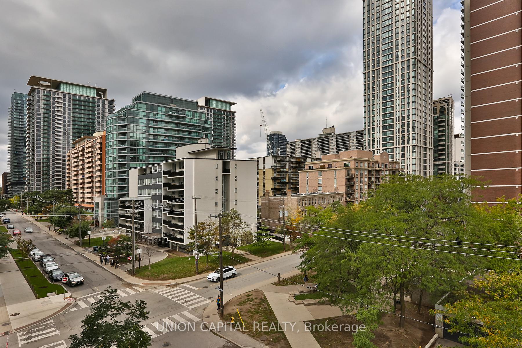 Photo 22 of Unit 406, 185 Roehampton Avenue, Toronto, Mount Pleasant East — HOMEH
