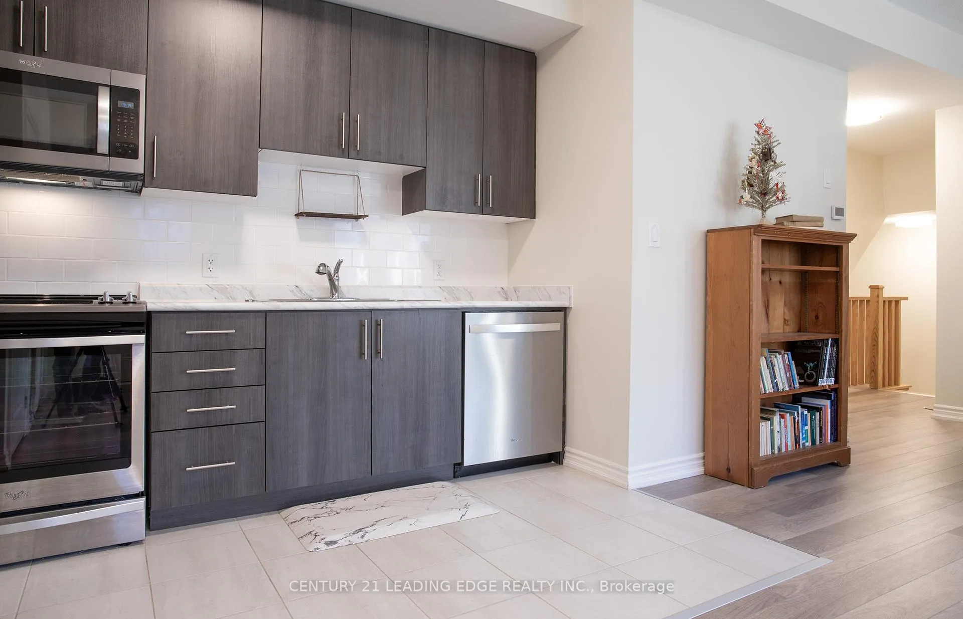 Photo 7 of 1762 Rex Heath Drive, Pickering, Duffin Heights — HOMEH
