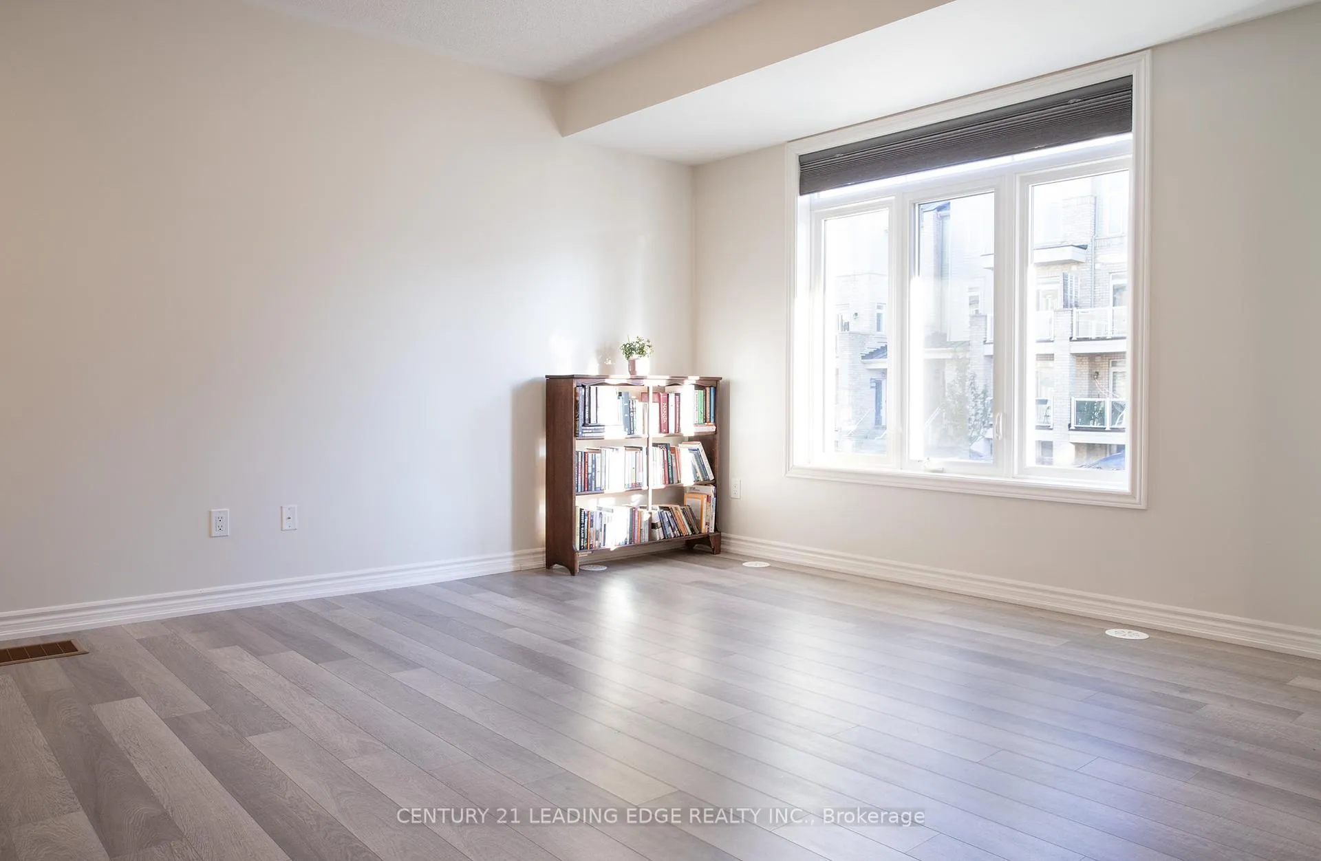 Photo 9 of 1762 Rex Heath Drive, Pickering, Duffin Heights — HOMEH
