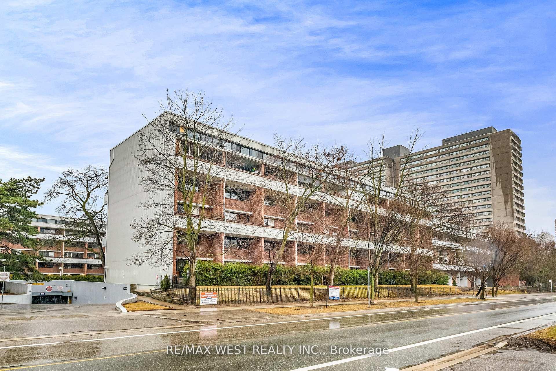 Photo 1 of Unit 305, 155 Leeward Glenway, Toronto, Flemingdon Park — HOMEH