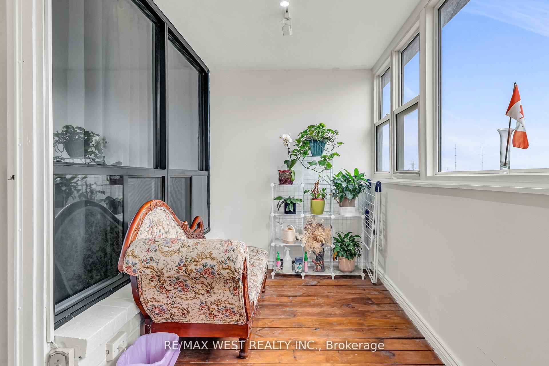 Photo 15 of Unit 305, 155 Leeward Glenway, Toronto, Flemingdon Park — HOMEH