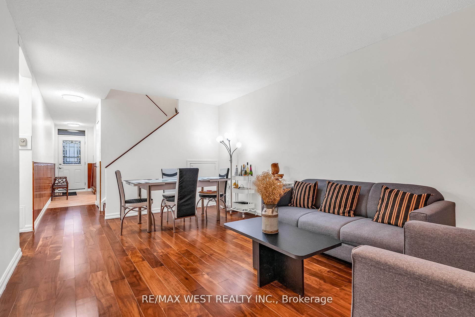 Photo 17 of Unit 305, 155 Leeward Glenway, Toronto, Flemingdon Park — HOMEH
