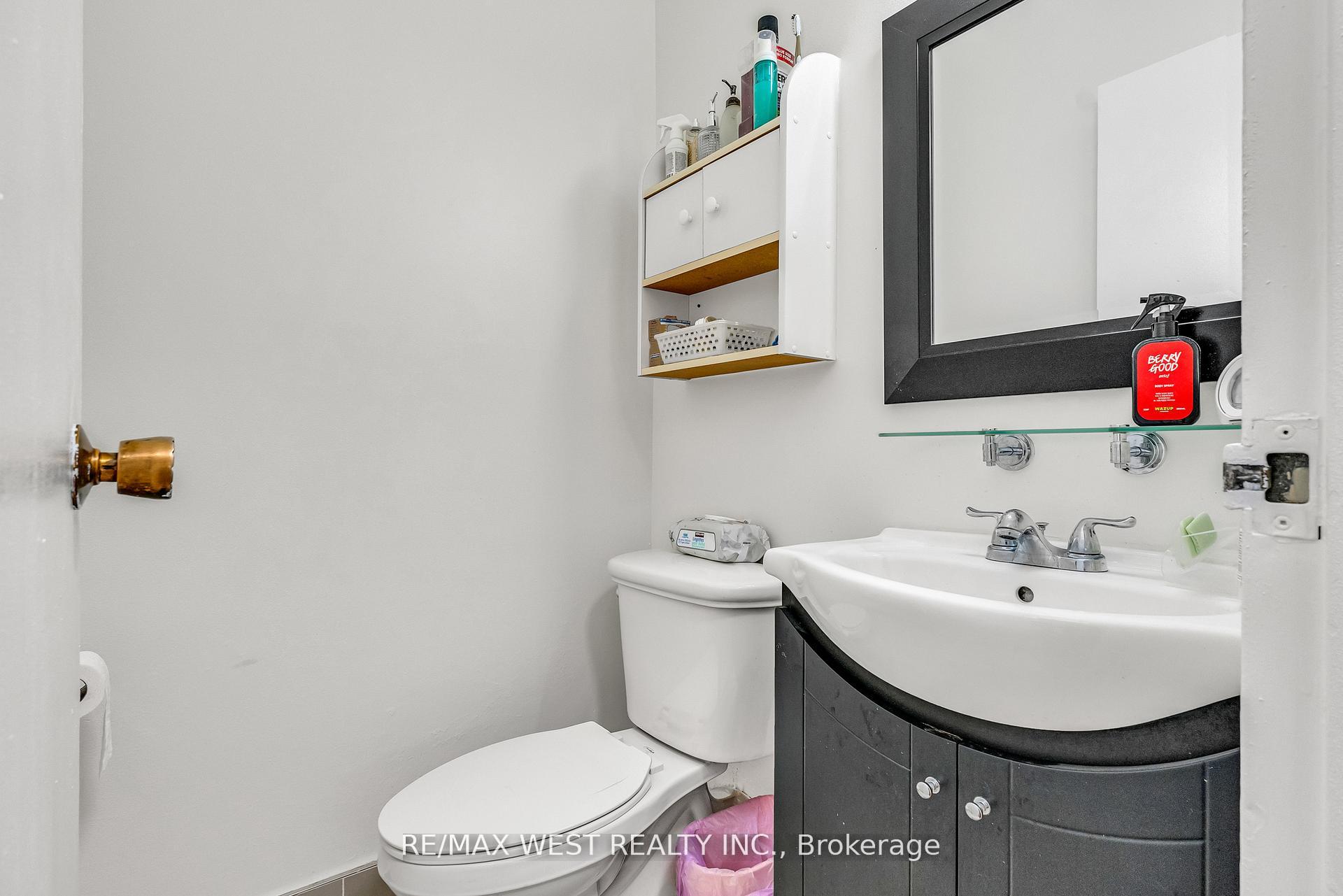 Photo 18 of Unit 305, 155 Leeward Glenway, Toronto, Flemingdon Park — HOMEH