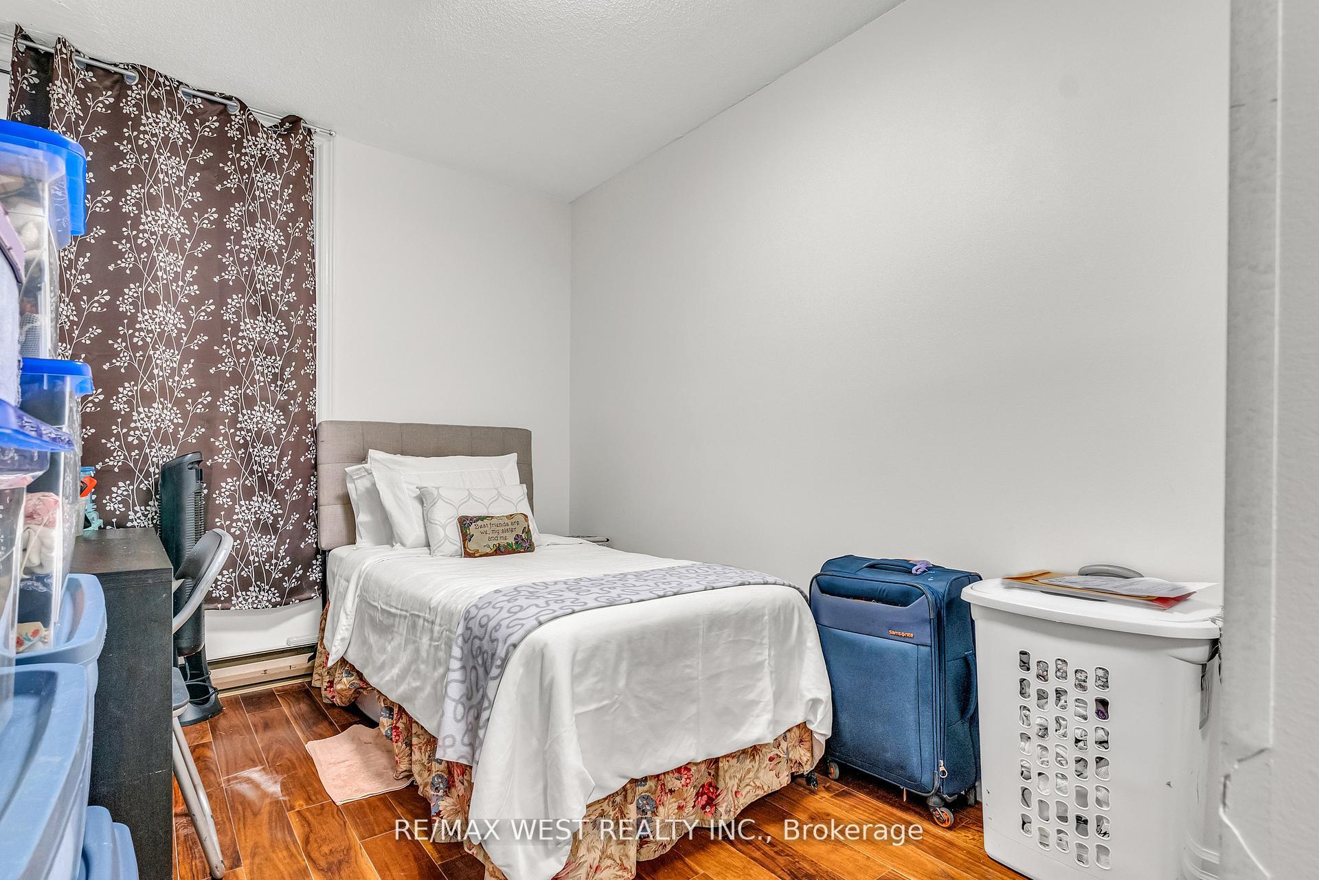 Photo 19 of Unit 305, 155 Leeward Glenway, Toronto, Flemingdon Park — HOMEH
