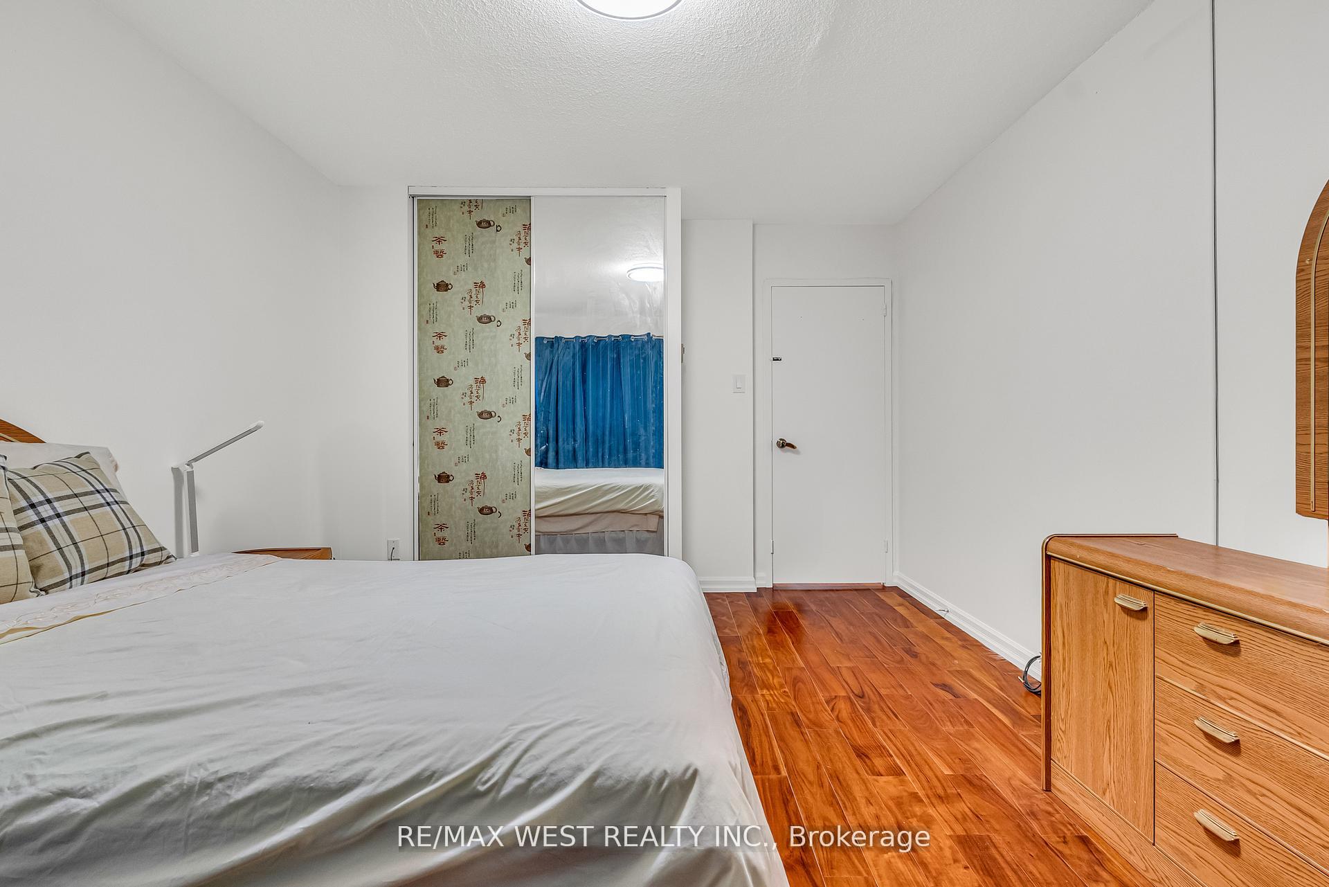 Photo 24 of Unit 305, 155 Leeward Glenway, Toronto, Flemingdon Park — HOMEH