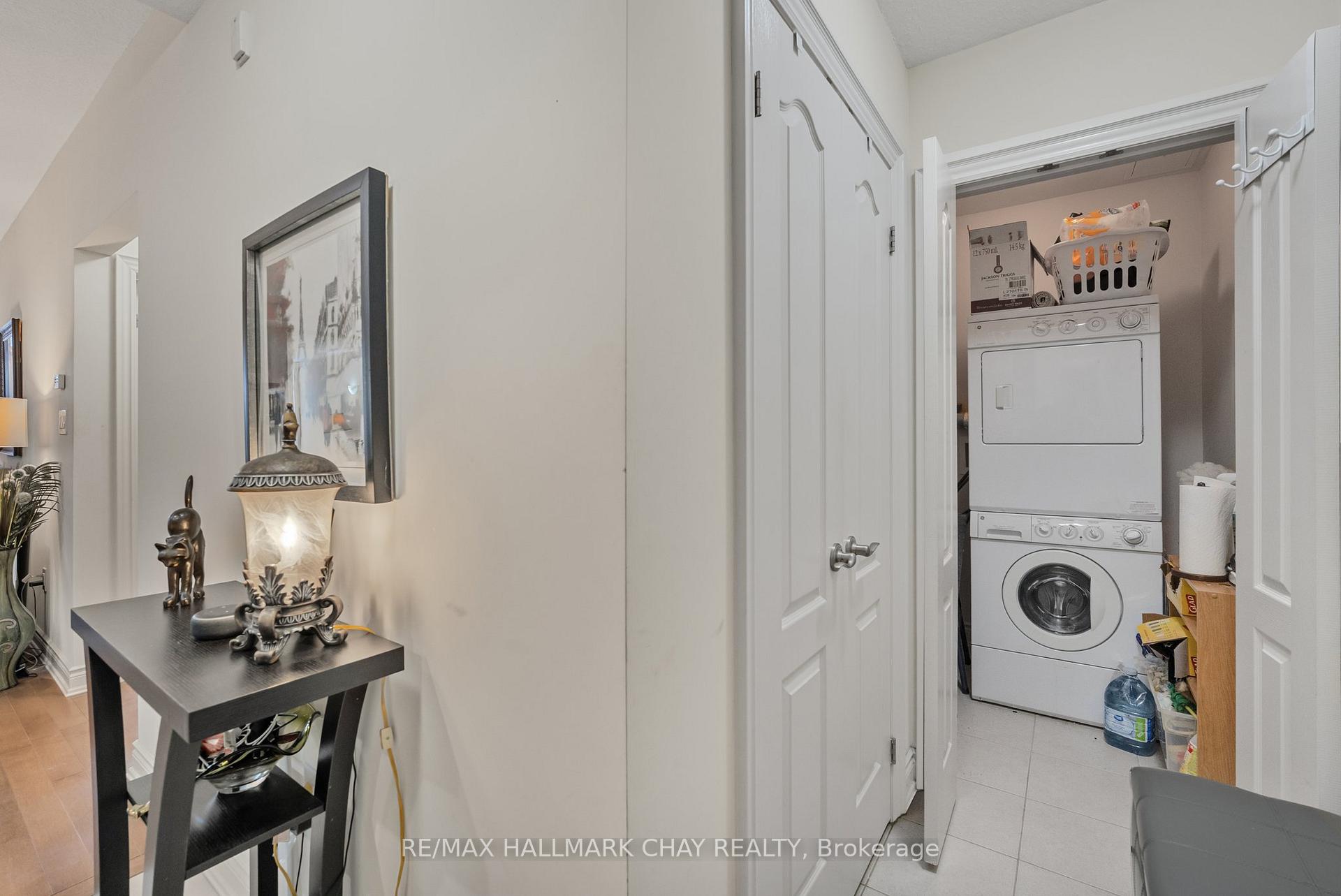 Photo 6 of Unit 103, 2 Briar Hill Heights, New Tecumseth, Rural New Tecumseth — HOMEH