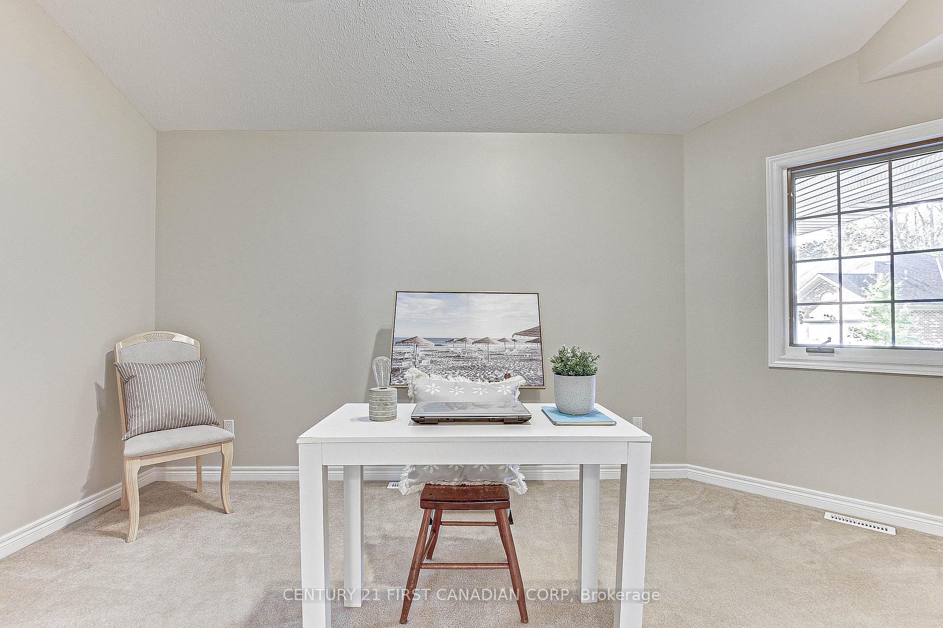 Photo 16 of 307 Metcalfe Street E, Strathroy-Caradoc, NE — HOMEH