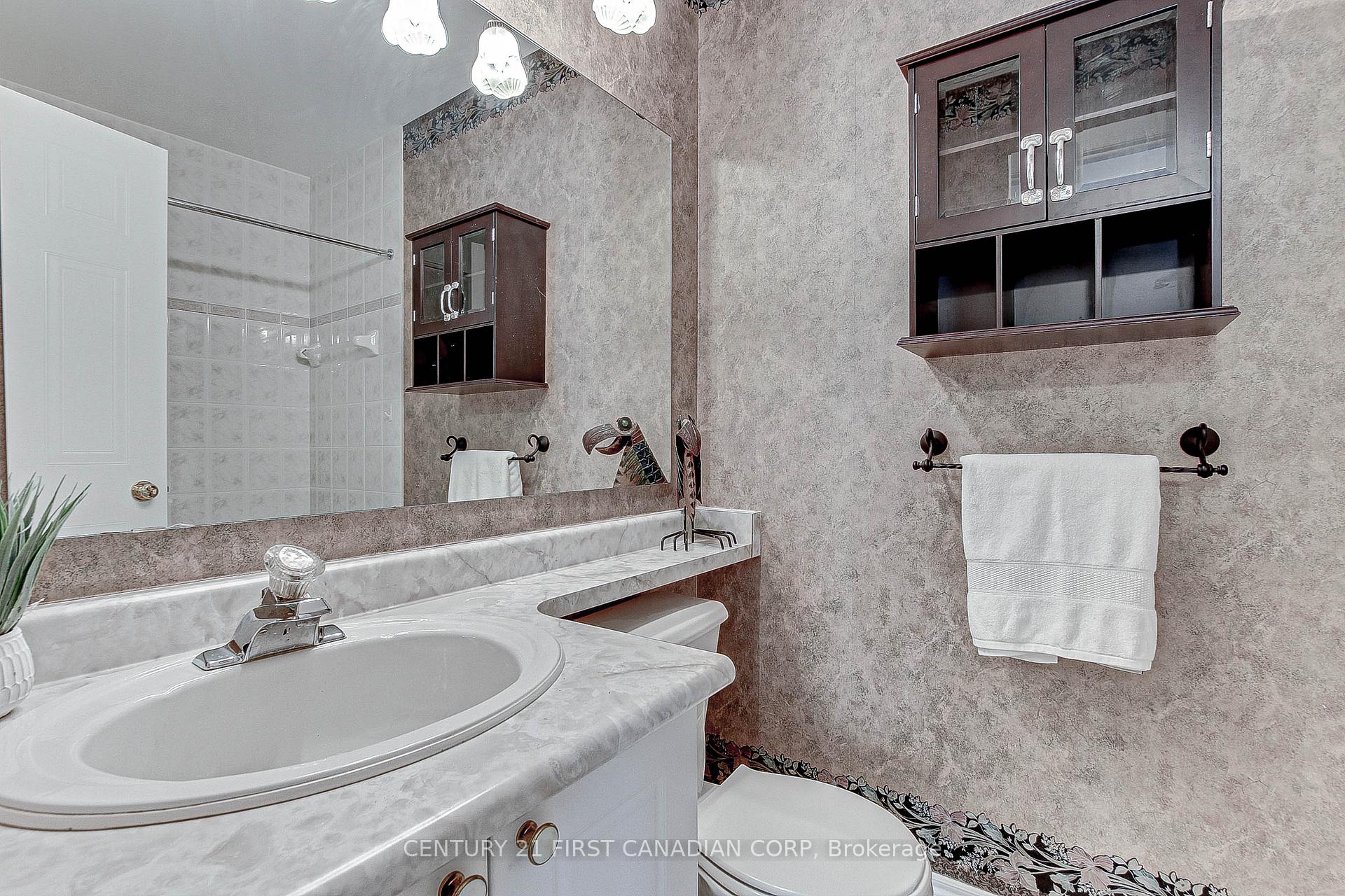 Photo 17 of 307 Metcalfe Street E, Strathroy-Caradoc, NE — HOMEH