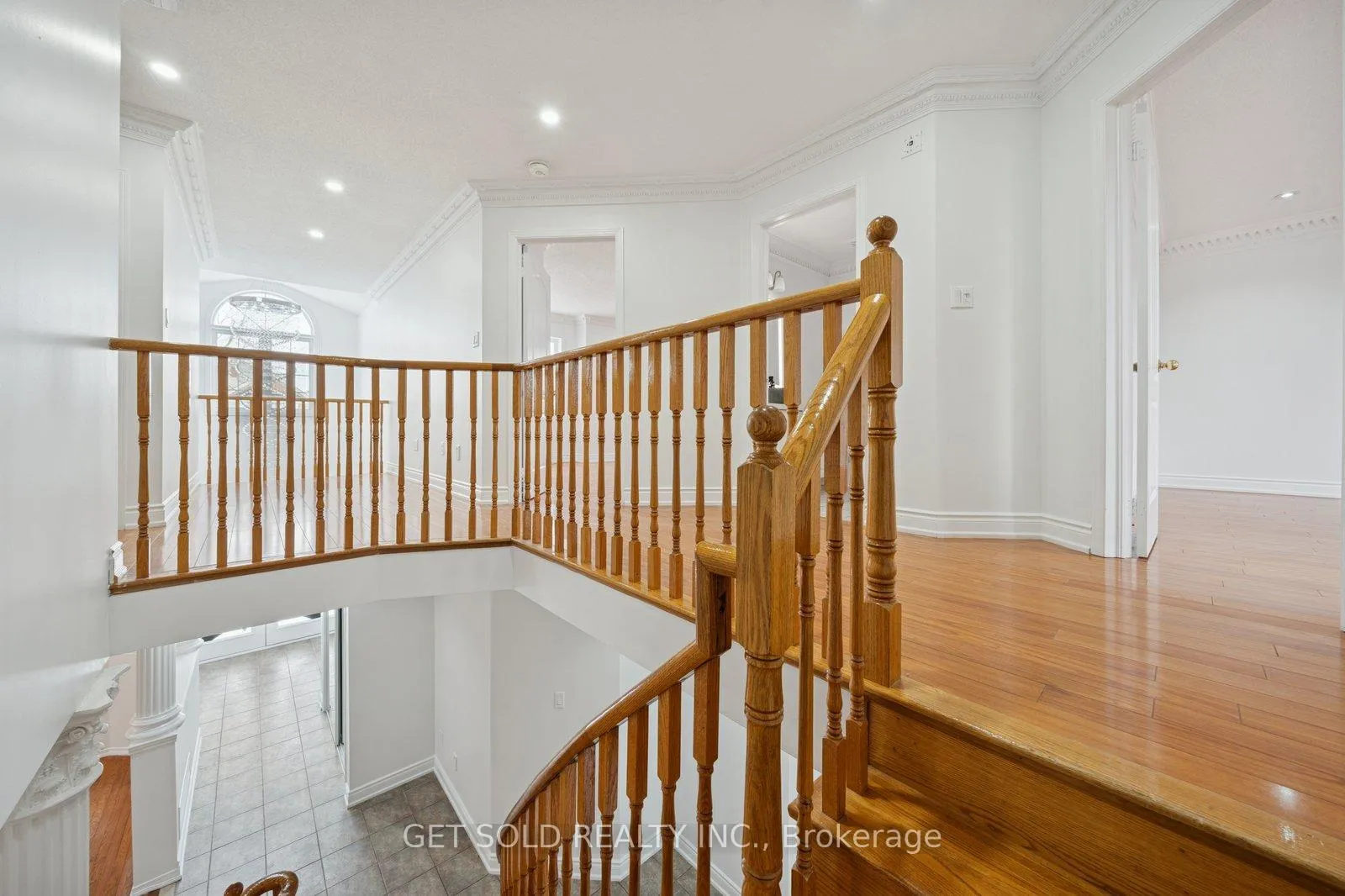 Photo 14 of 33 Tideland Drive, Brampton, Fletcher's Meadow — HOMEH