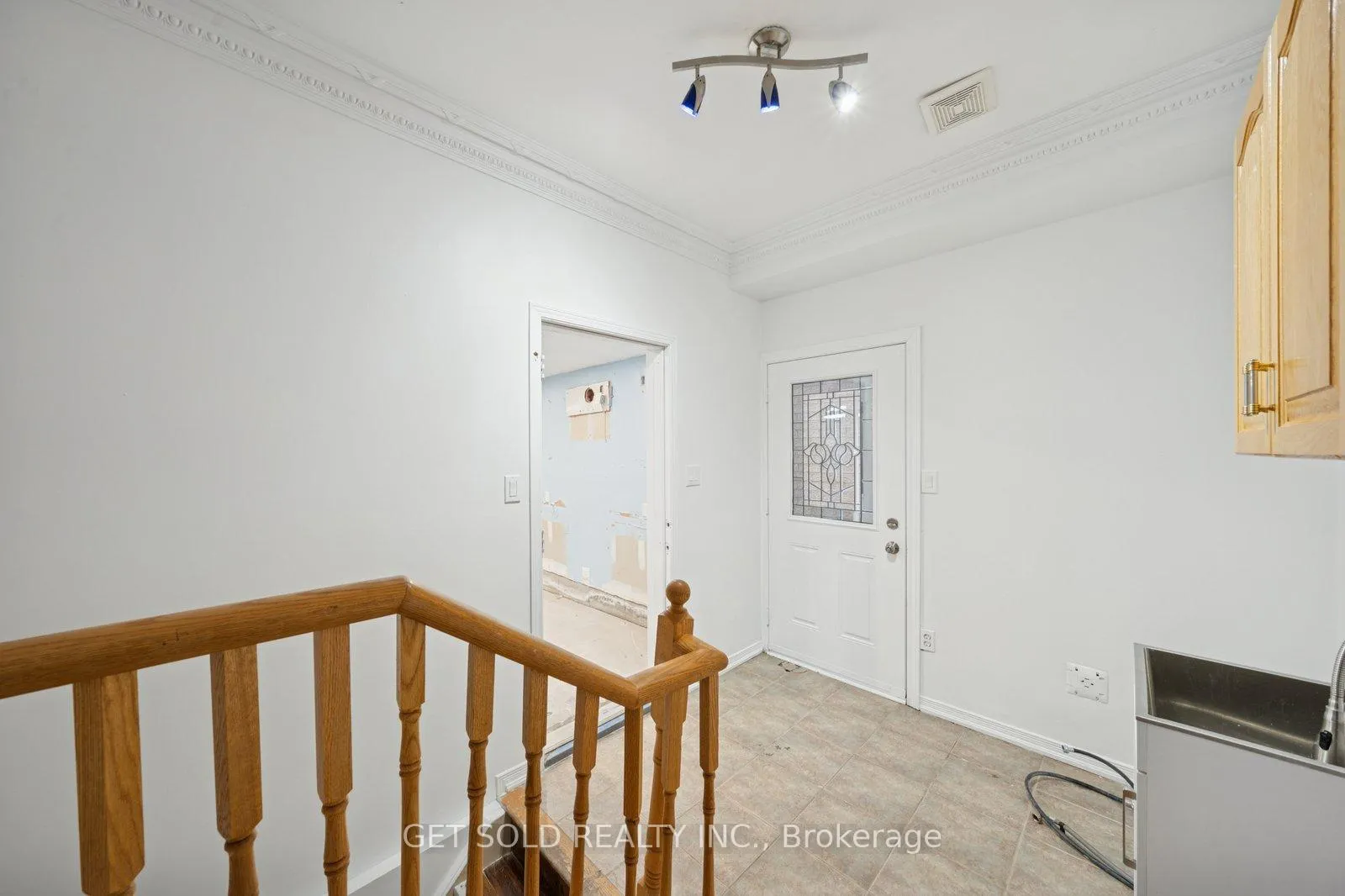 Photo 22 of 33 Tideland Drive, Brampton, Fletcher's Meadow — HOMEH
