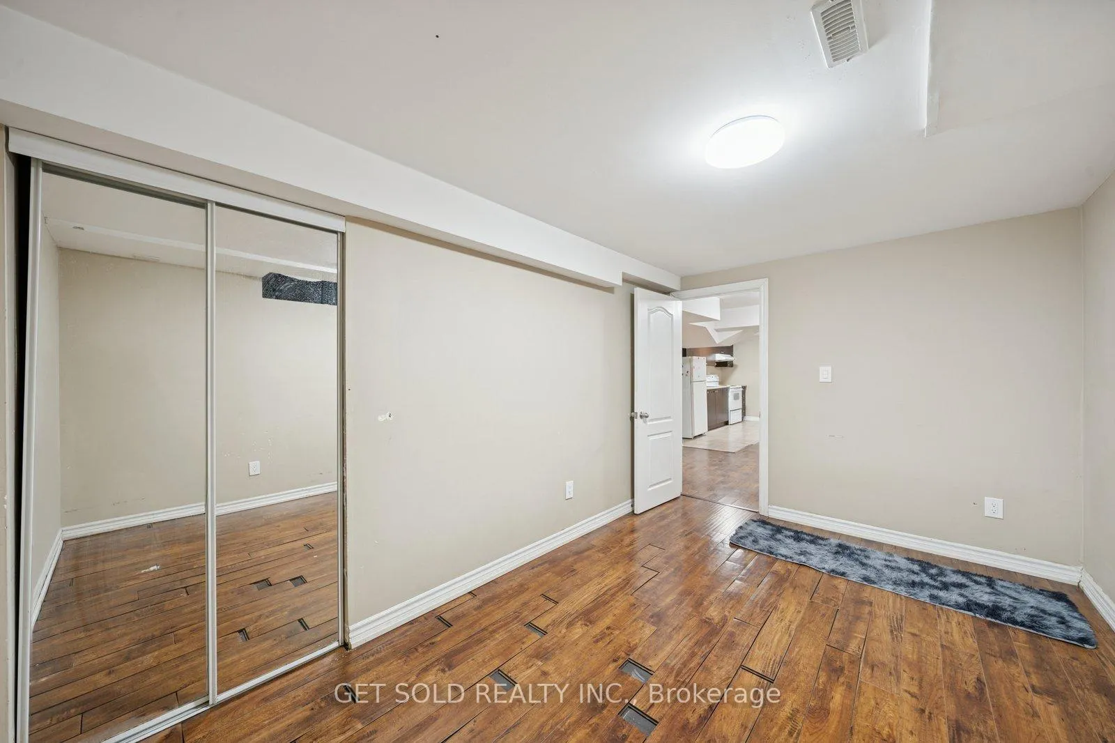 Photo 27 of 33 Tideland Drive, Brampton, Fletcher's Meadow — HOMEH