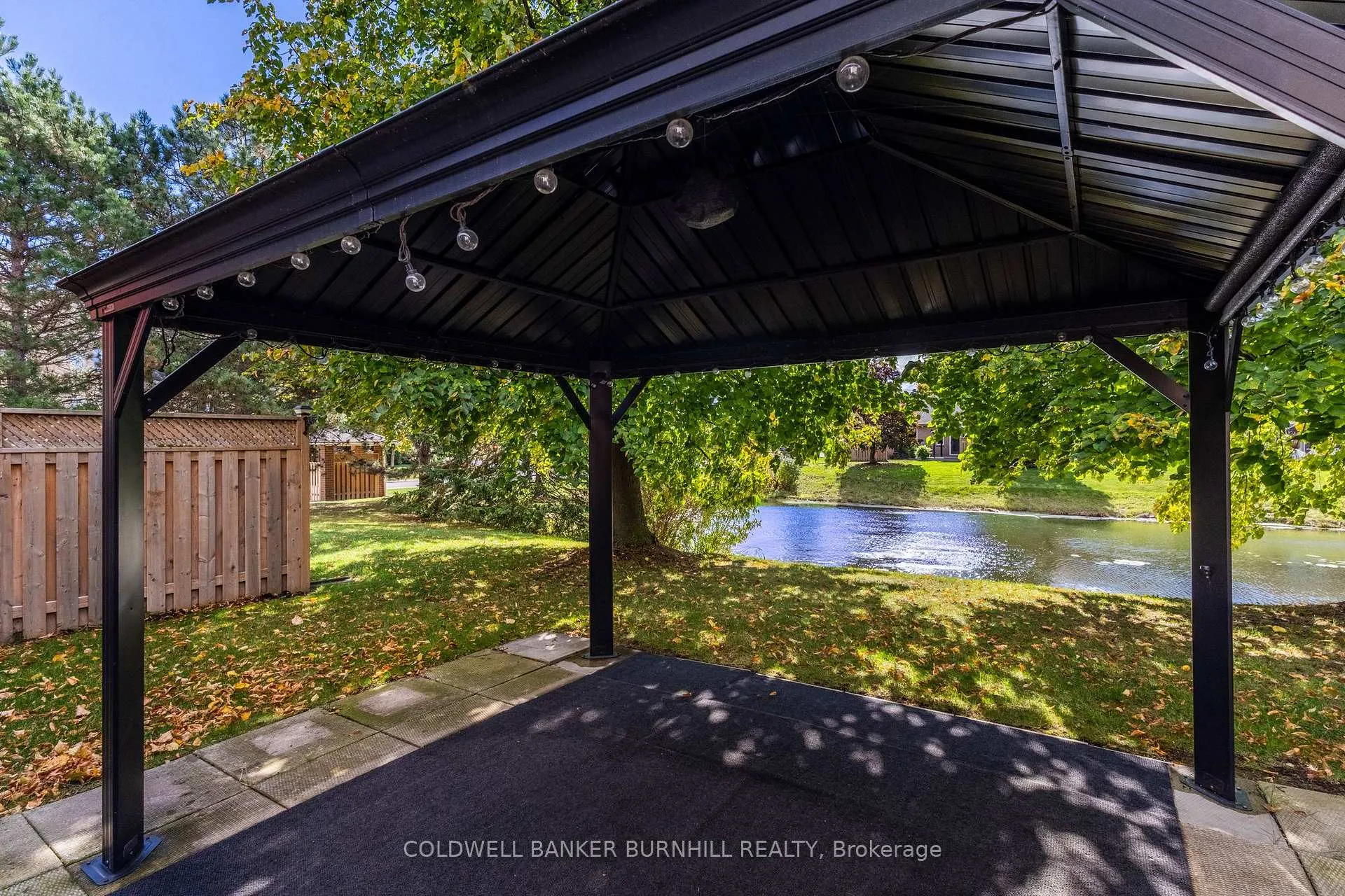 Photo 3 of 39 Bocce Drive, Hamilton, Twenty Place — HOMEH