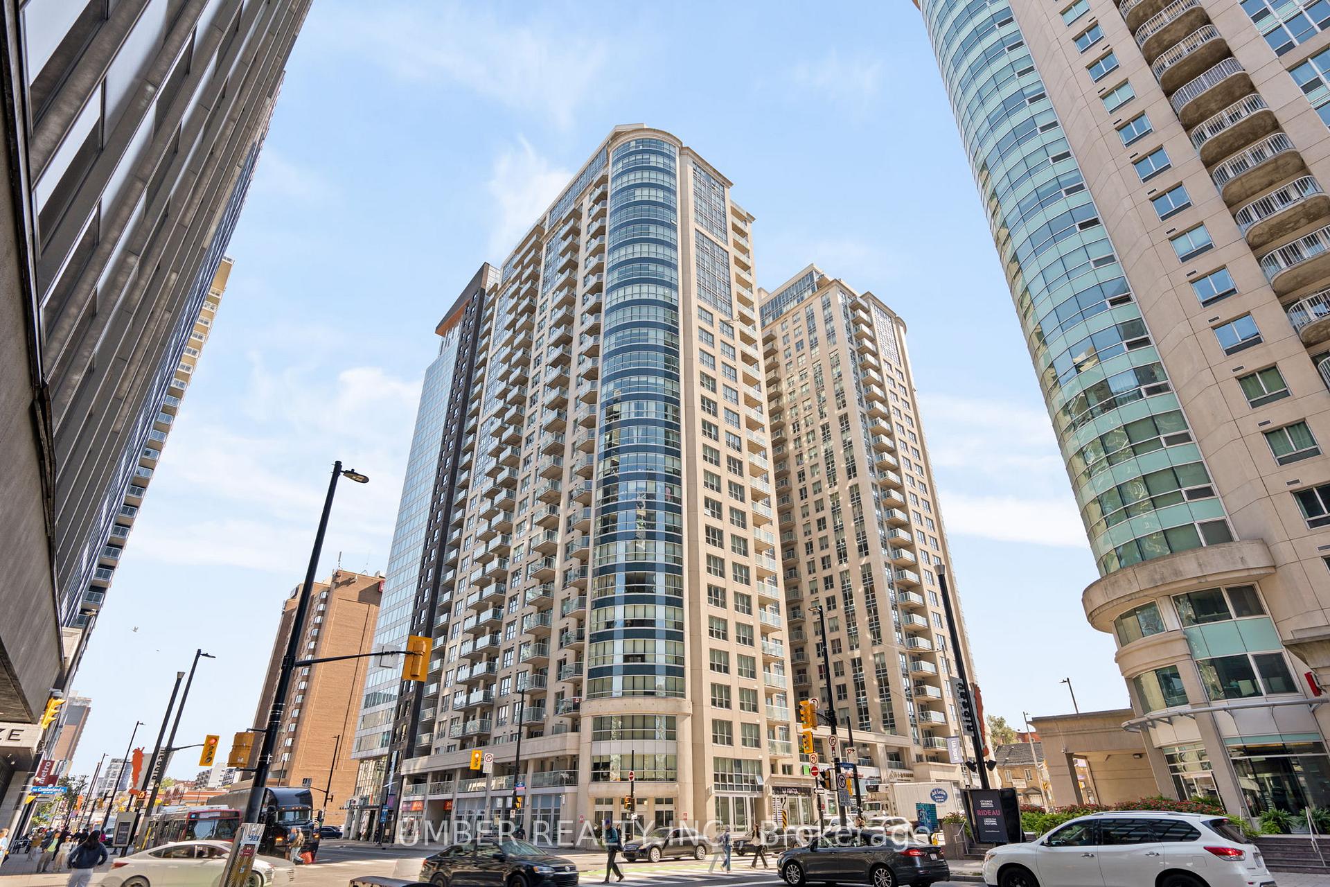 Front of Unit 2506, 242 Rideau Street